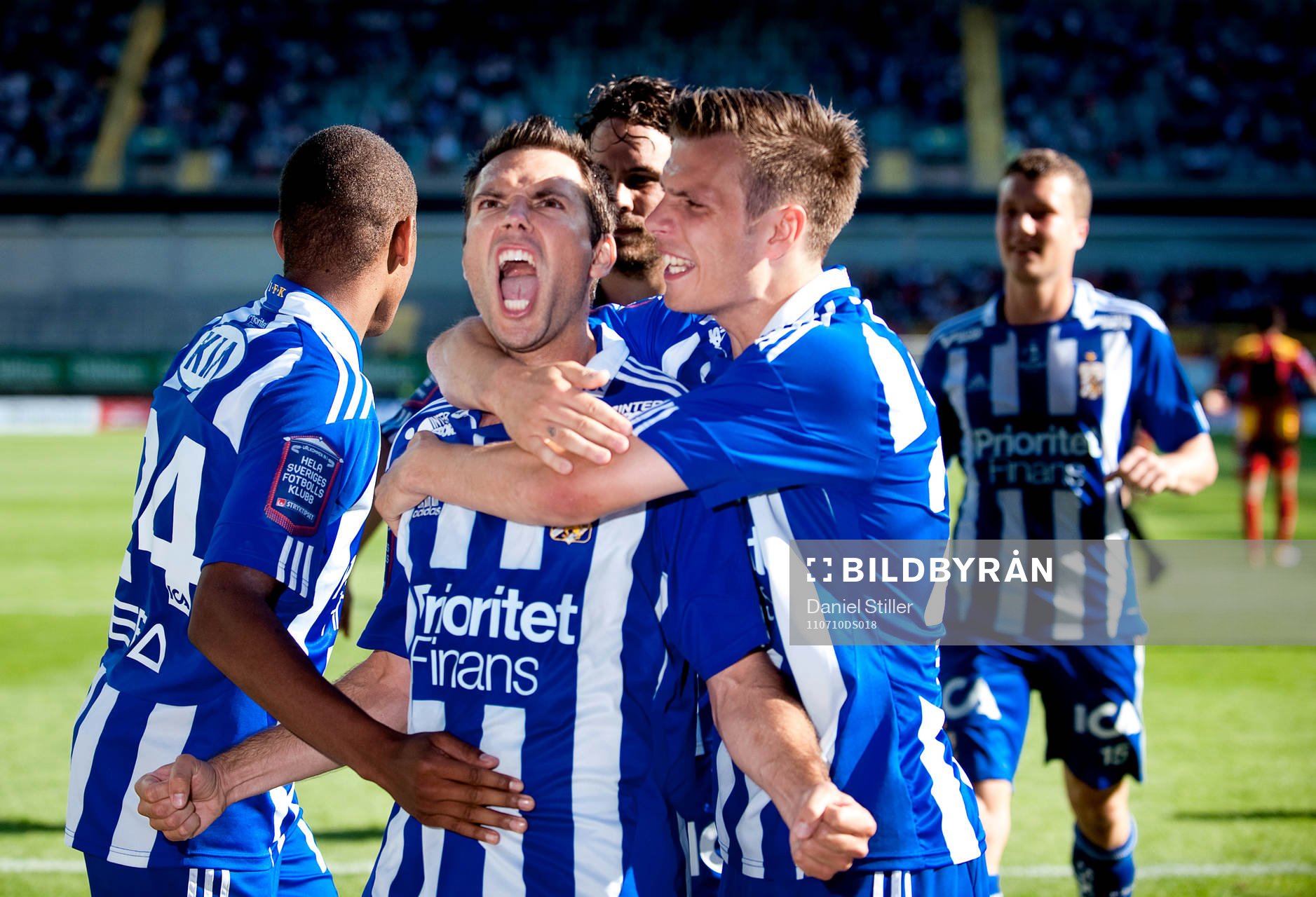  Stefan Selakovic, Göteborg, gör 1-0, jubel, Elmar Bjarnason mfl