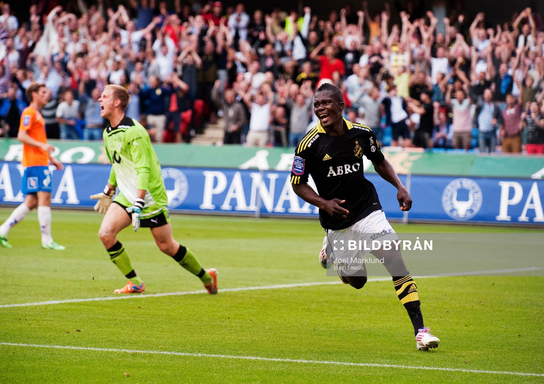 Teteh Bangura, AIK, jubel