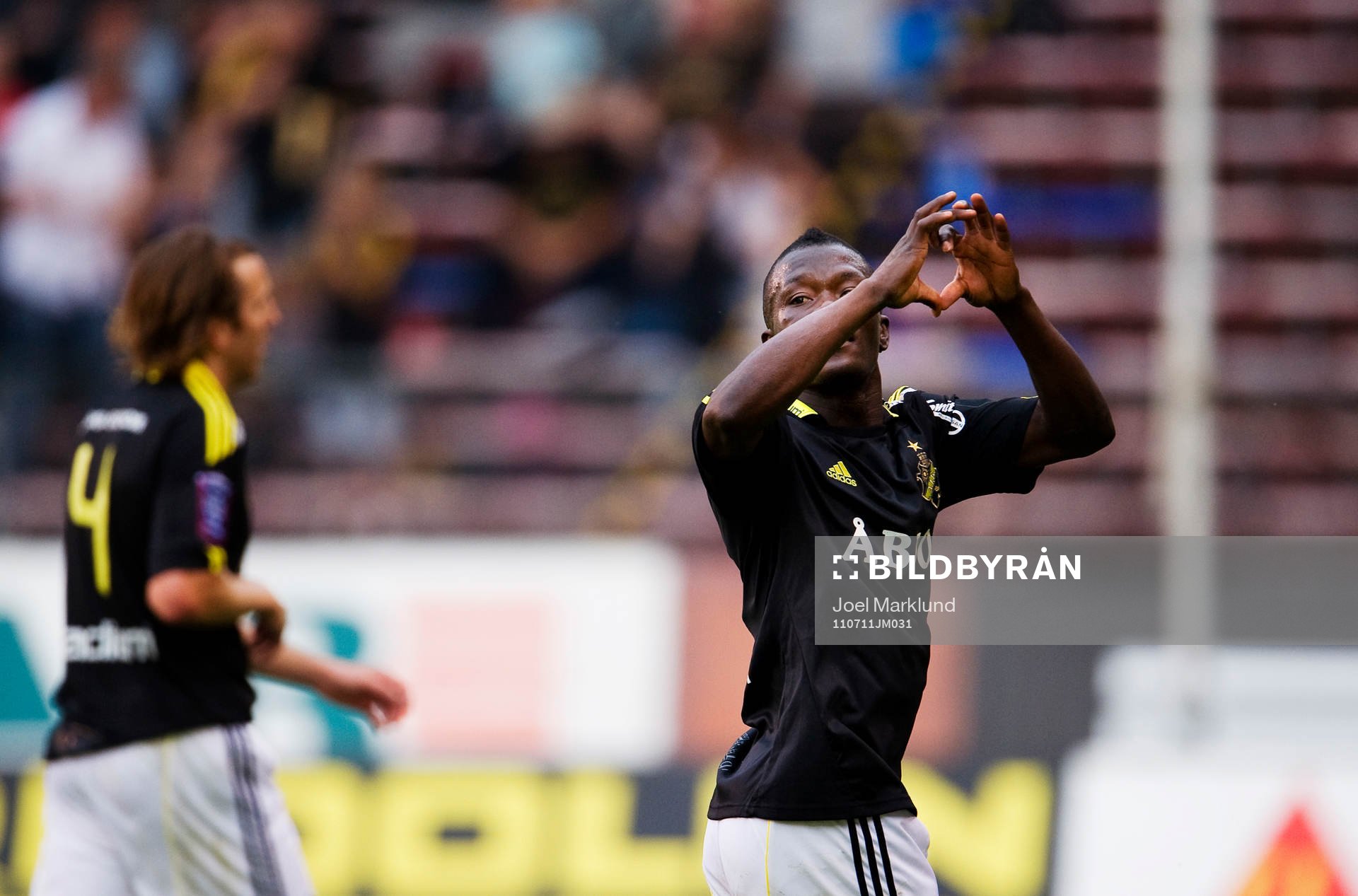 Teteh Bangura, AIK, jubel