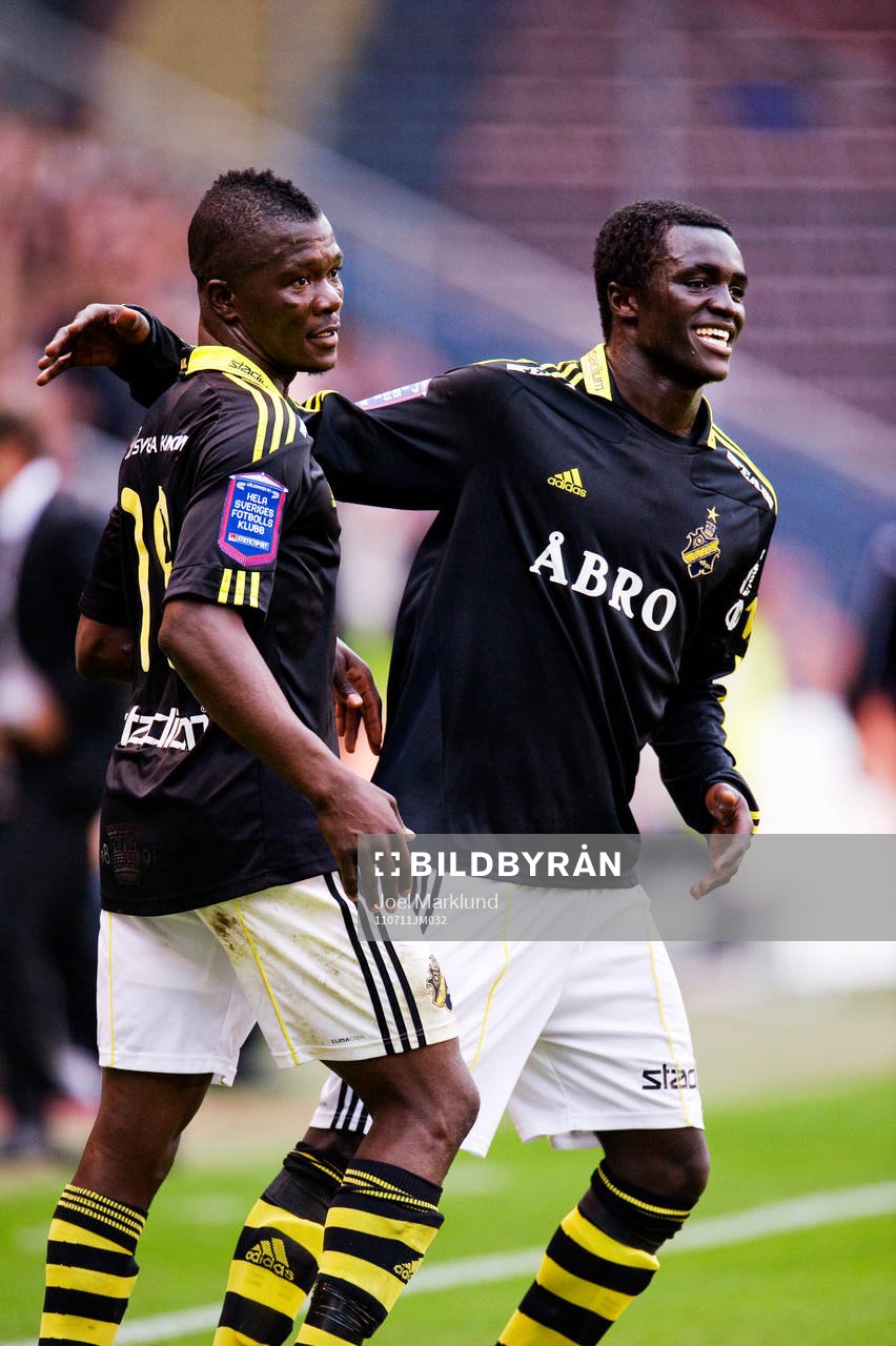Teteh Bangura och Kwame Karikari, AIK, jubel