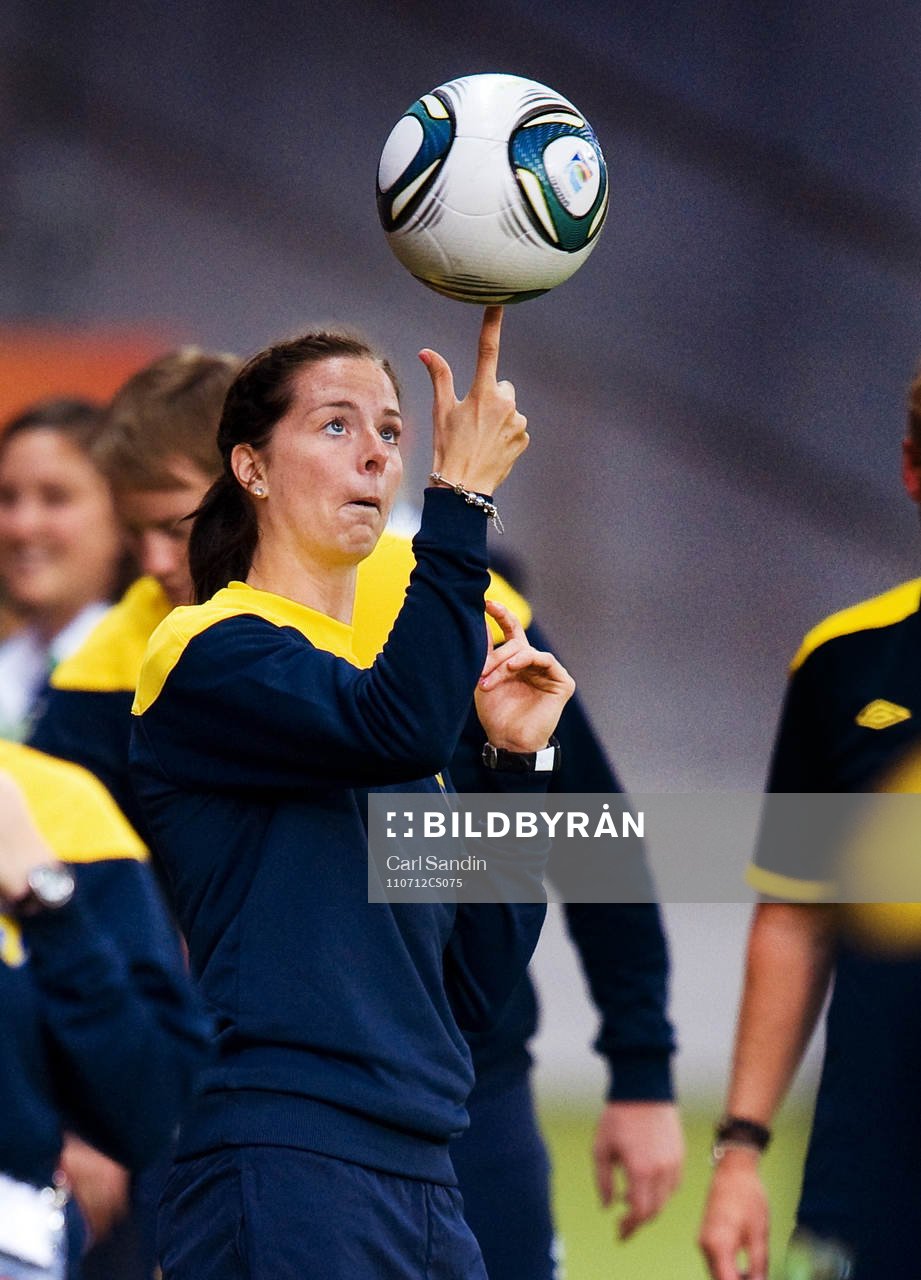 Lotta Schelin