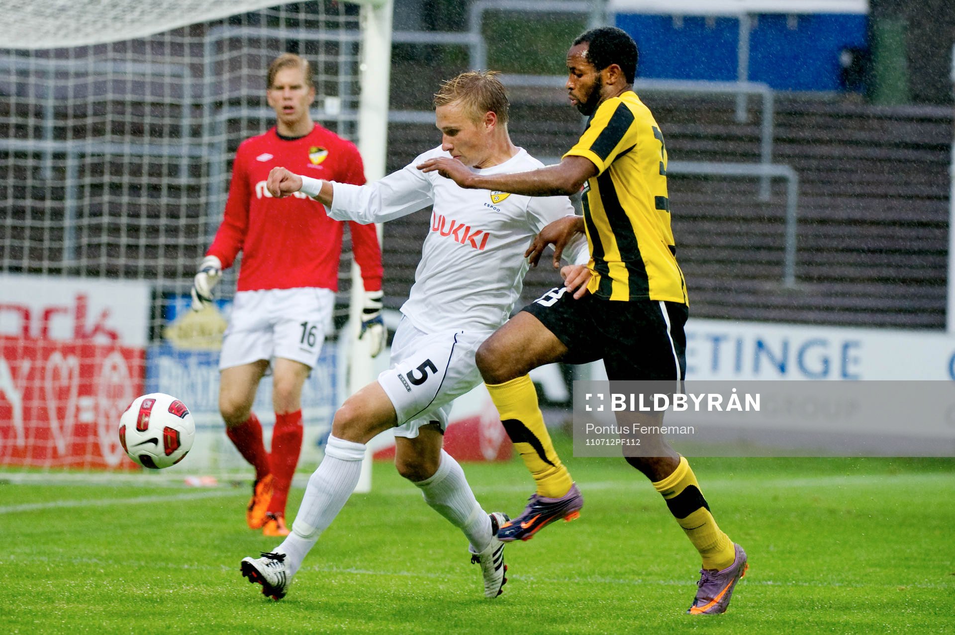  Henri Aacto, Honka, Rene Makondele, Häcken.