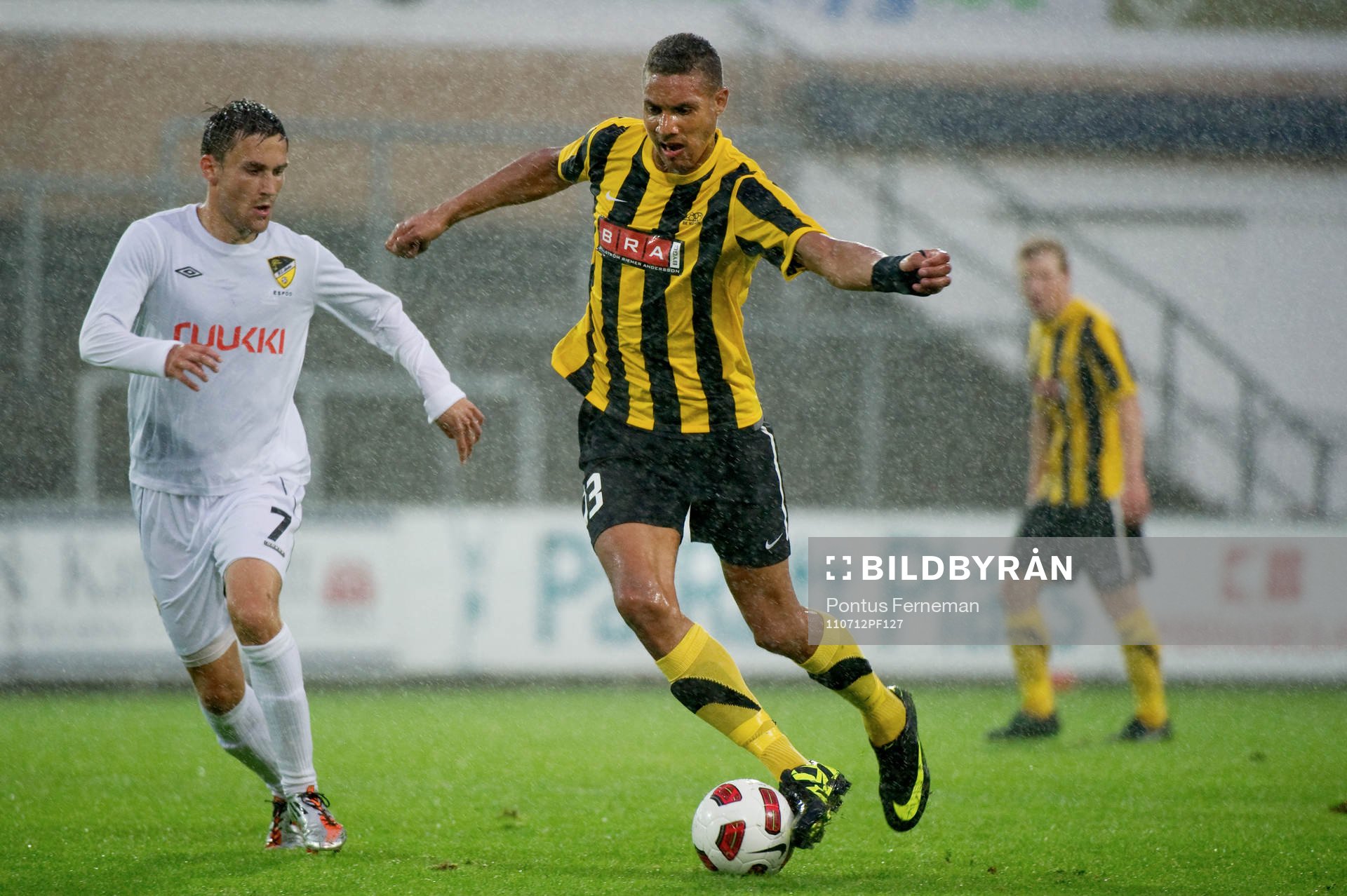 Ilari Äijälä, Honka, Mathias Ranegie, Häcken