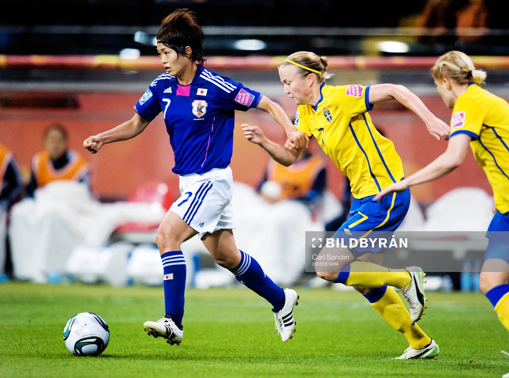 Kozue Ando, Japan, Sara Larsson, Sverige