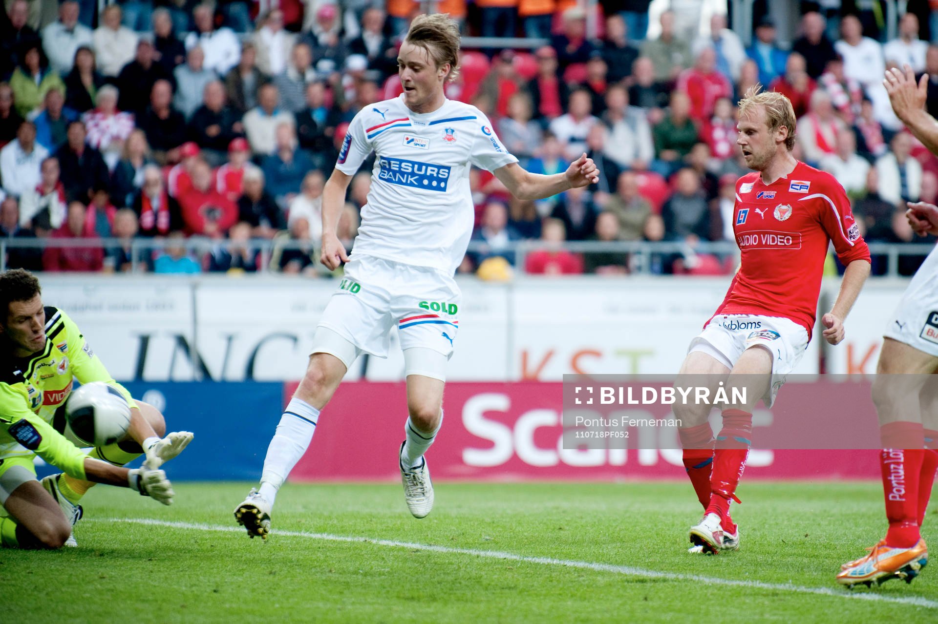 Etrit Berisha, målvakt, Rasmus Jönsson, Helsingborg, 2-1
