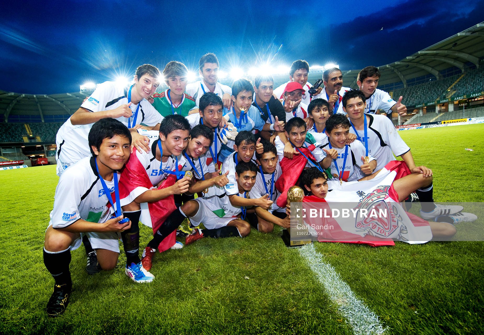 P15, Club Toluca FC, jubel, vinnare Gothia Cup 2011