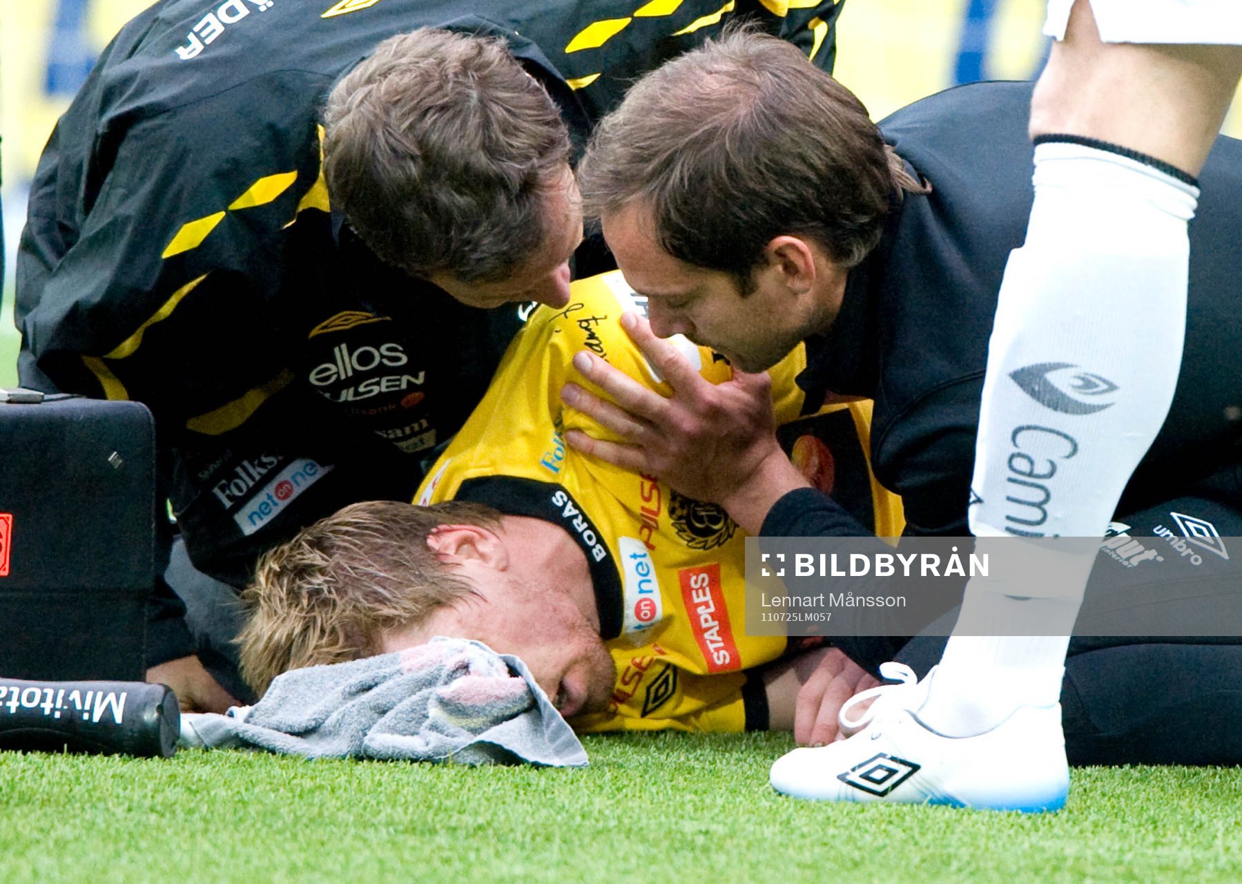 David Elm, Elfsborg, skadade sig och utgick. Skada