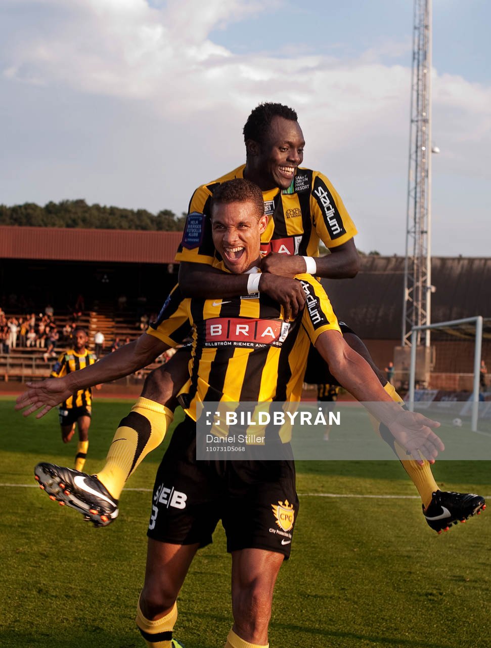 Mathias Ranégie och John Chibuike, Häcken jubel