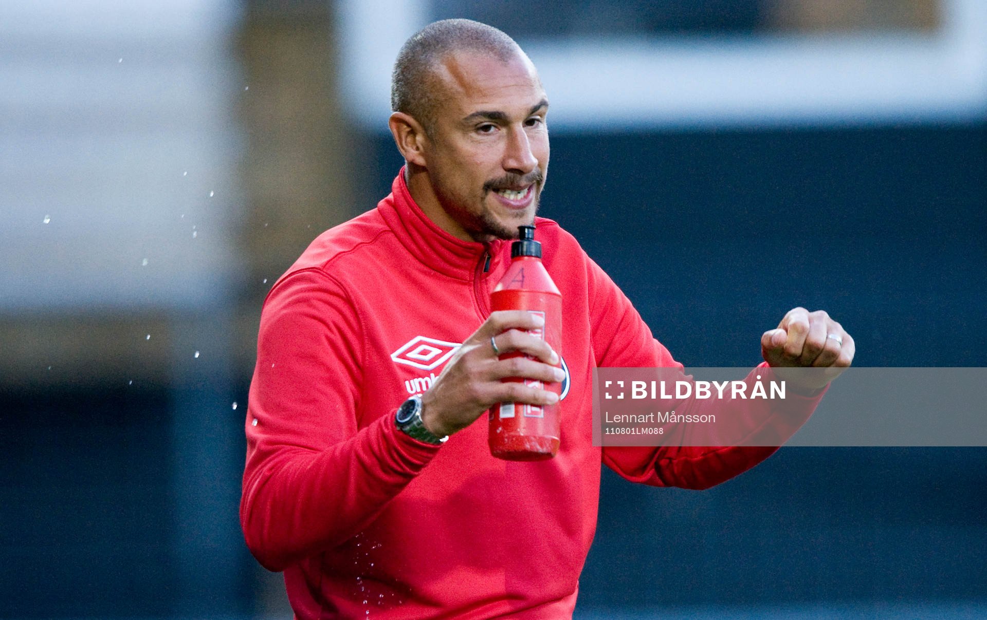 Henrik Larsson, tränare, Landskrona (Jubel)