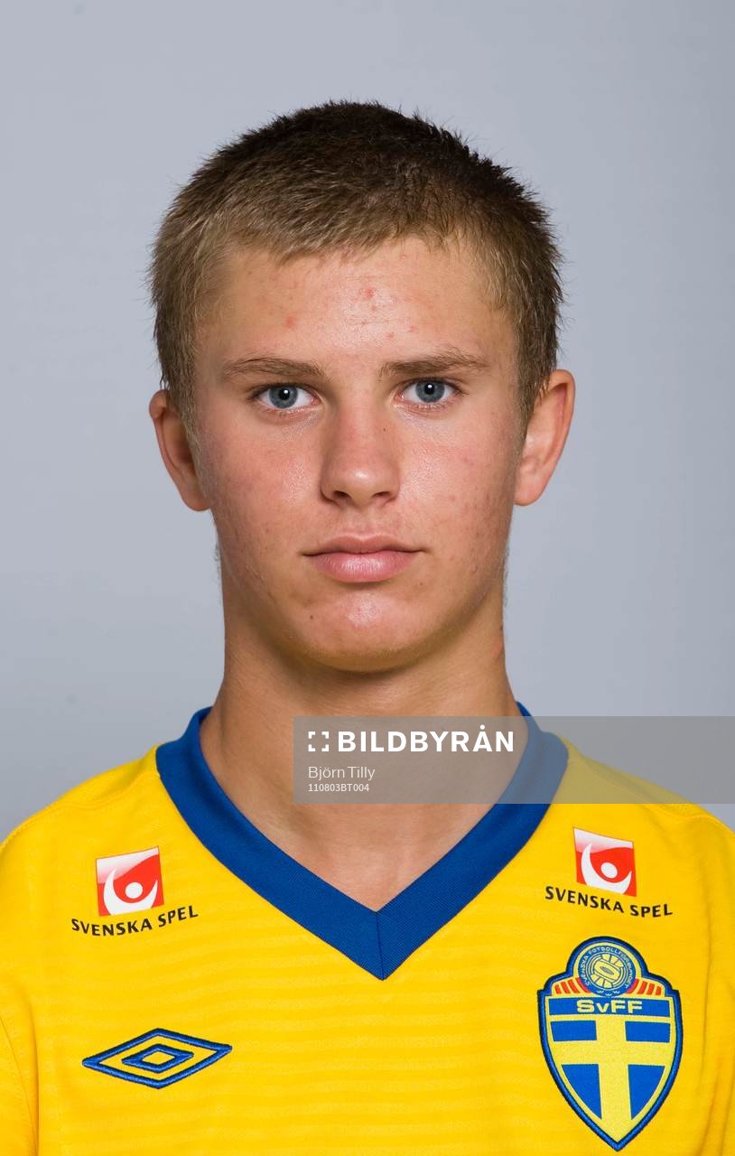 Niklas Brodacki, Sverige