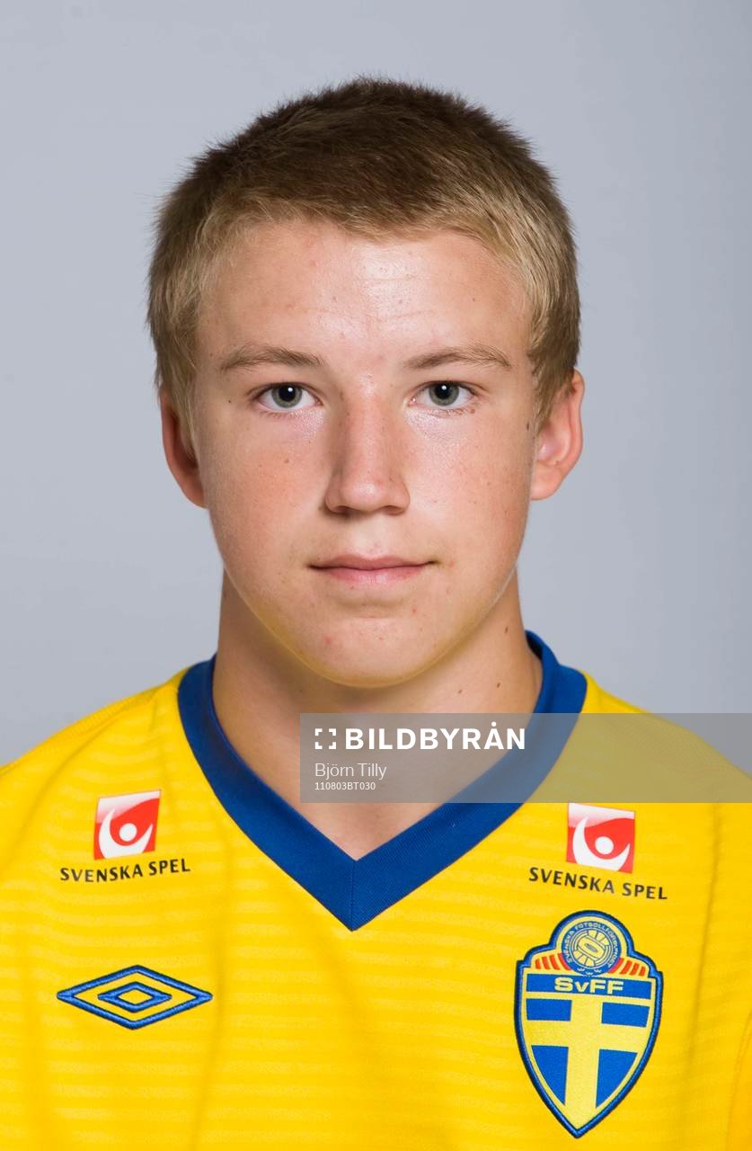 Oscar Larsson, Sverige
