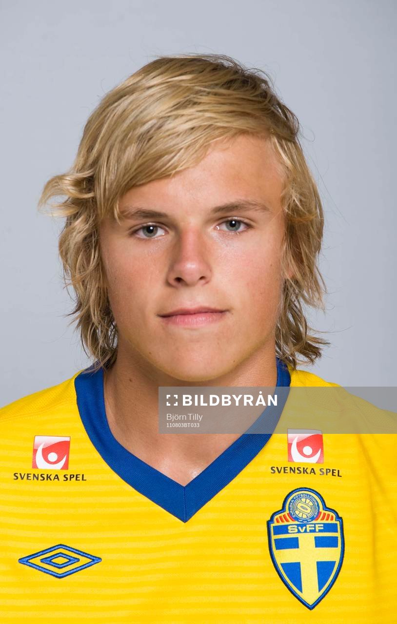 Adam Bengtsson, Sverige