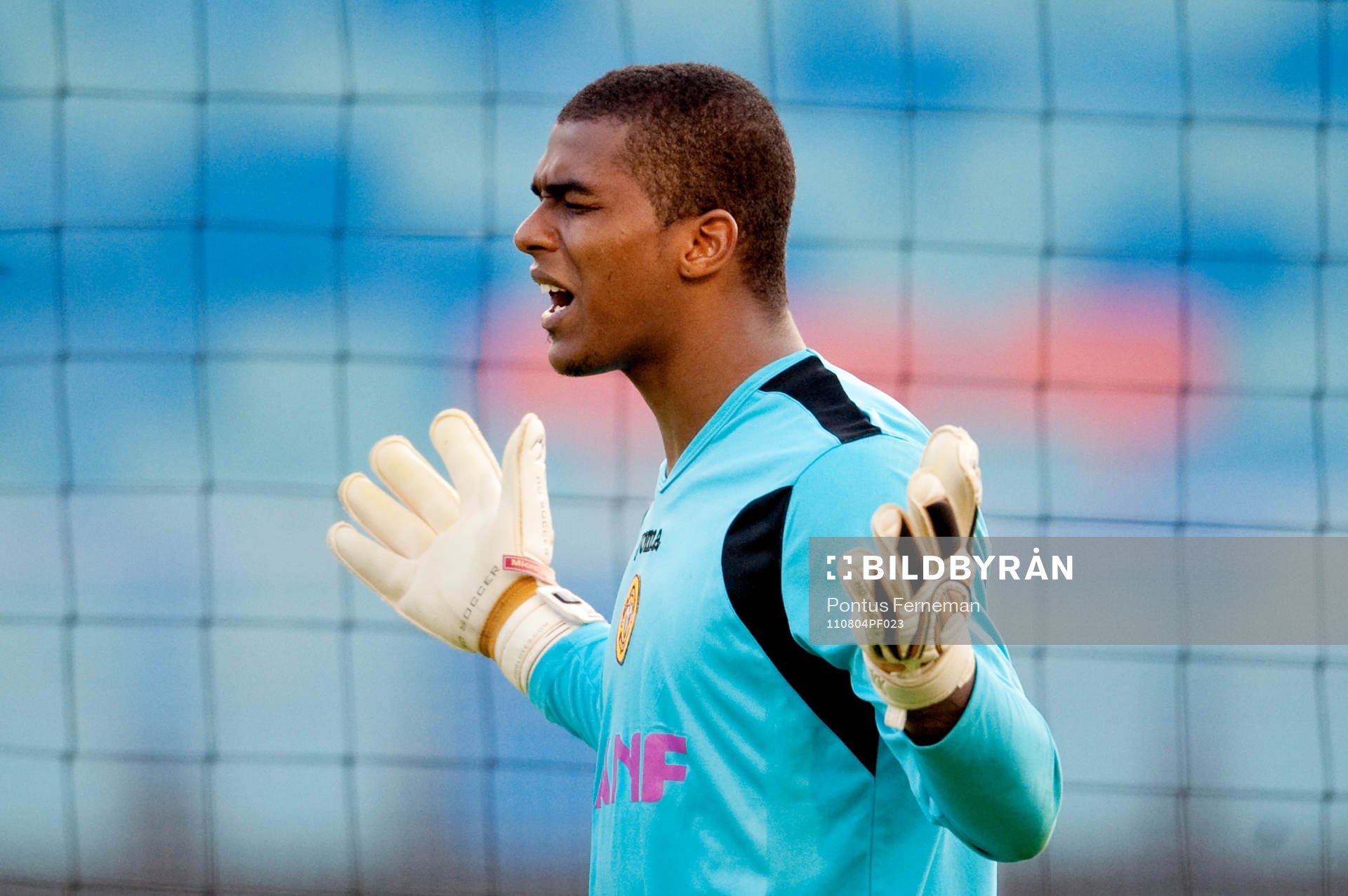 Elisson, målvakt,  Nacional