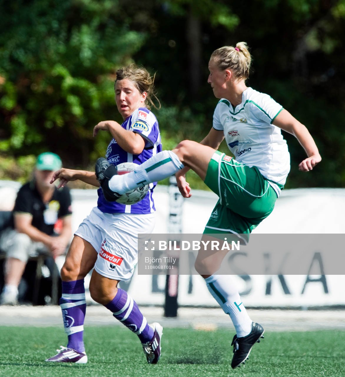  Elin Carlsson, Jitex och Kelly Eagan, Hammarby.