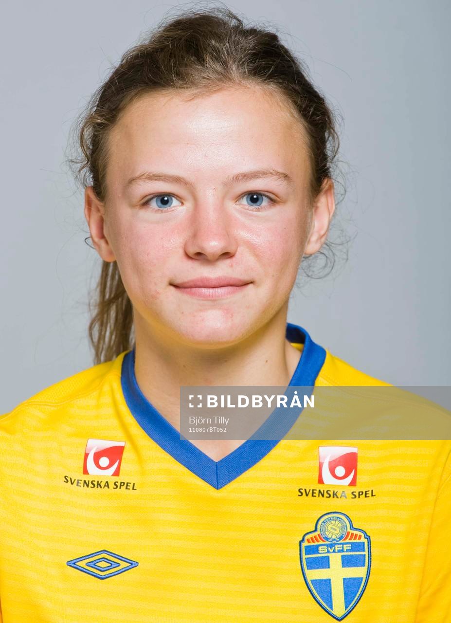  Nora Otterhäll, Sverige.