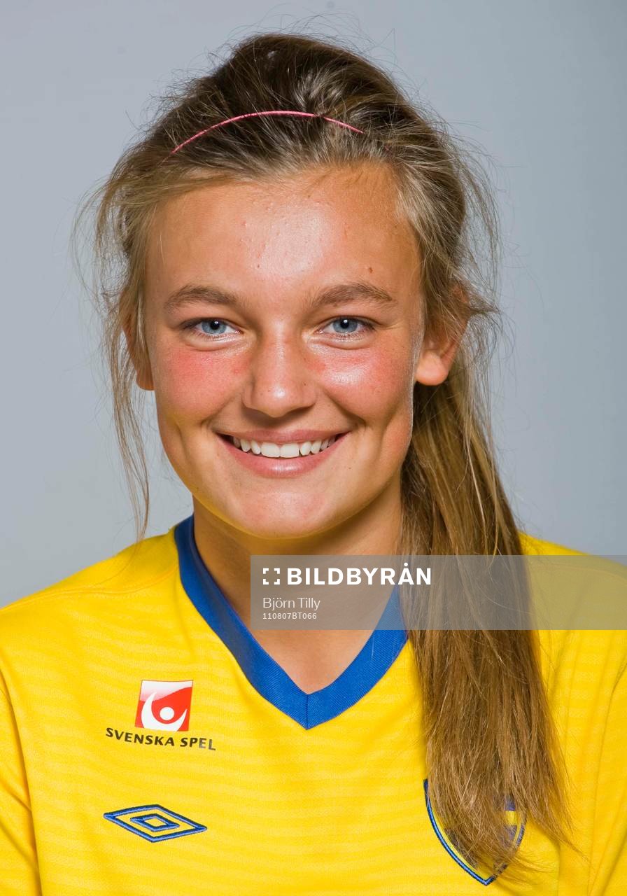 Olivia Welin, Sverige
