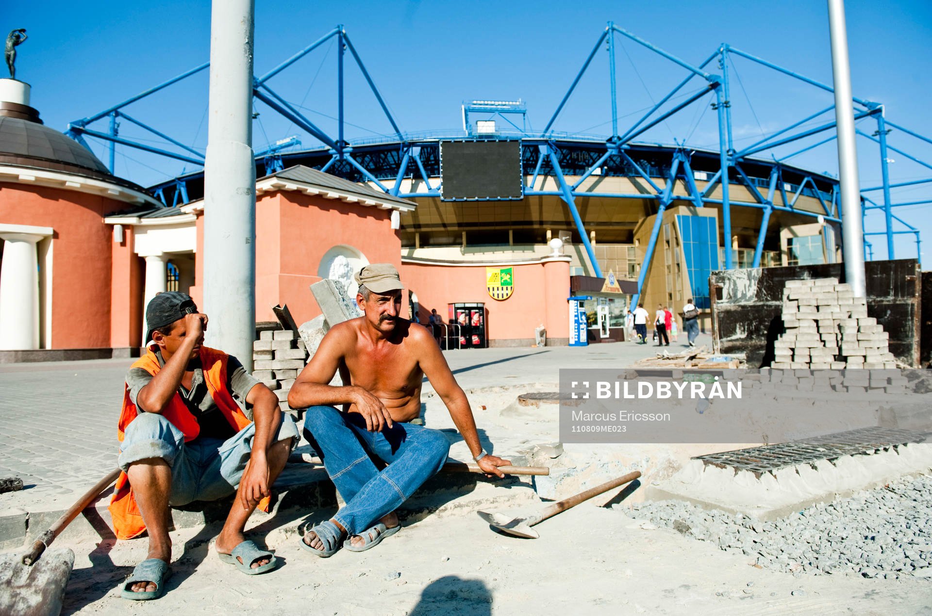 Byggarbete utanför Metalist Arena