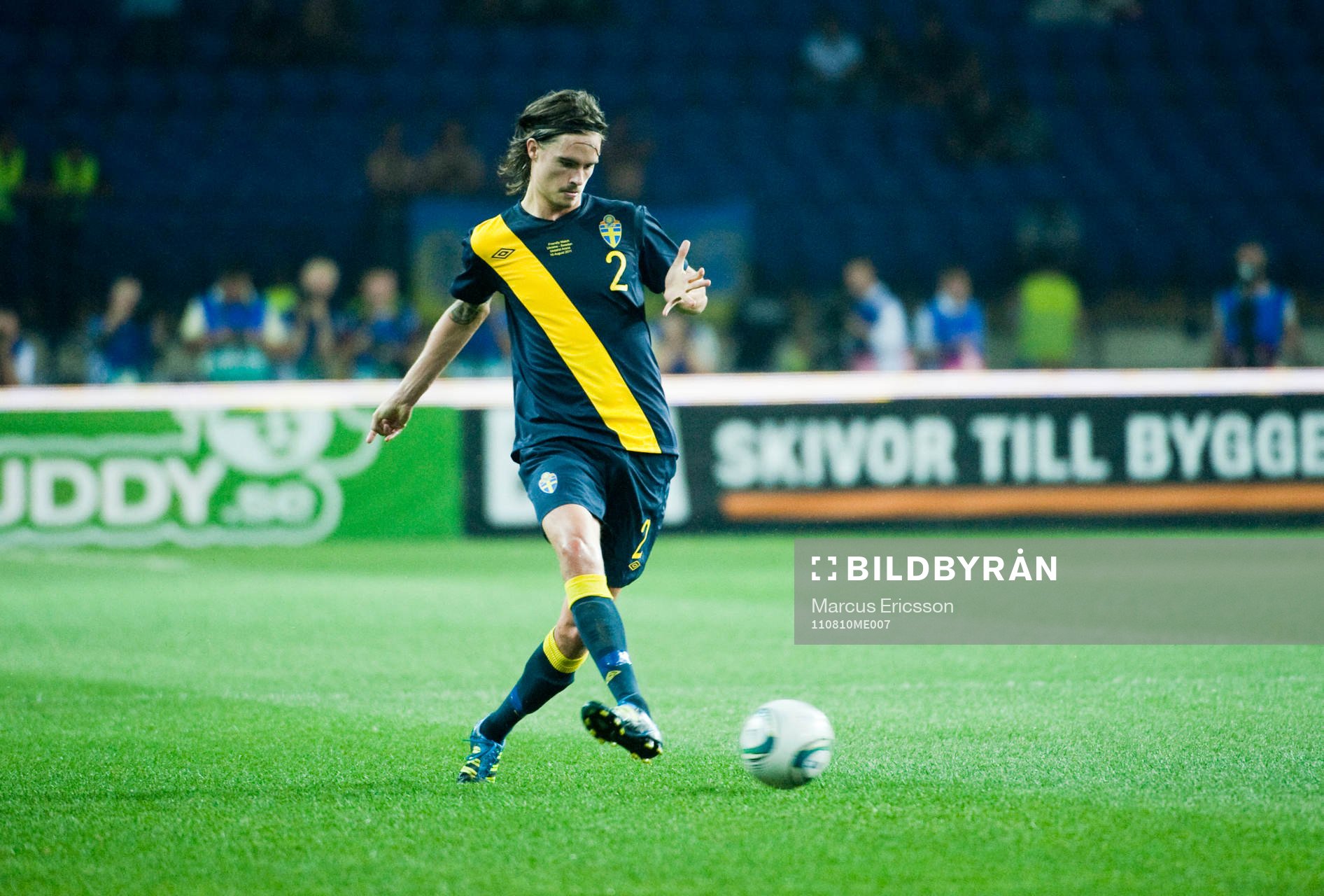Mikael Lustig, Sverige