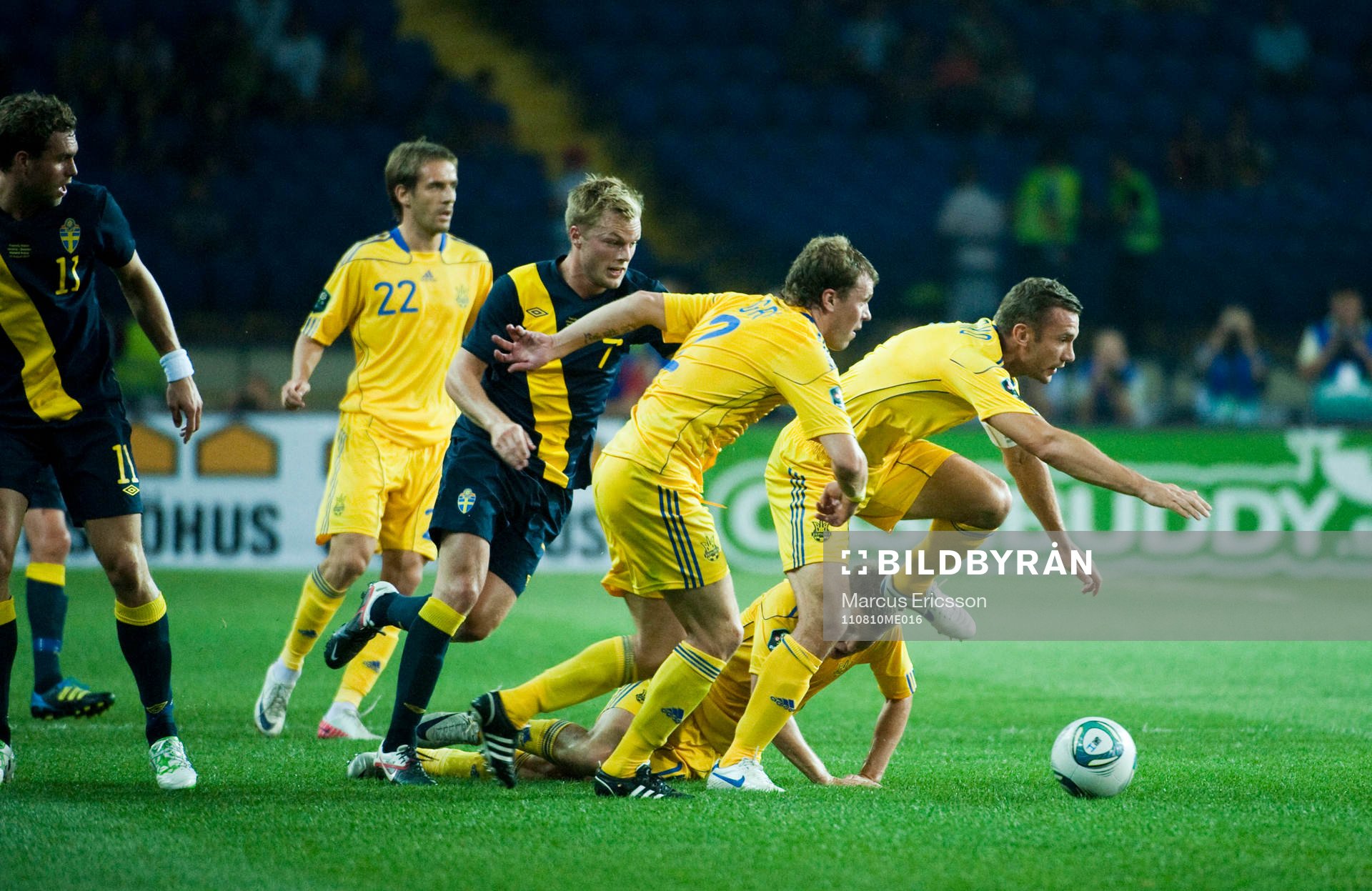 Andrij Sjevtjenko, Ukraina och Sebastian Larsson, Sverige