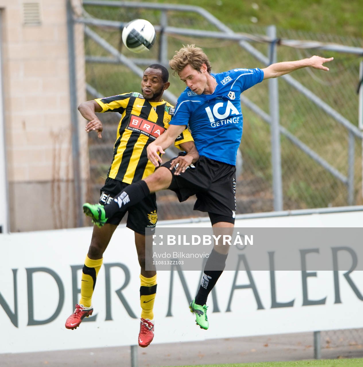 John Chbuike, Häcken, Emil Salomonsson, Halmstad