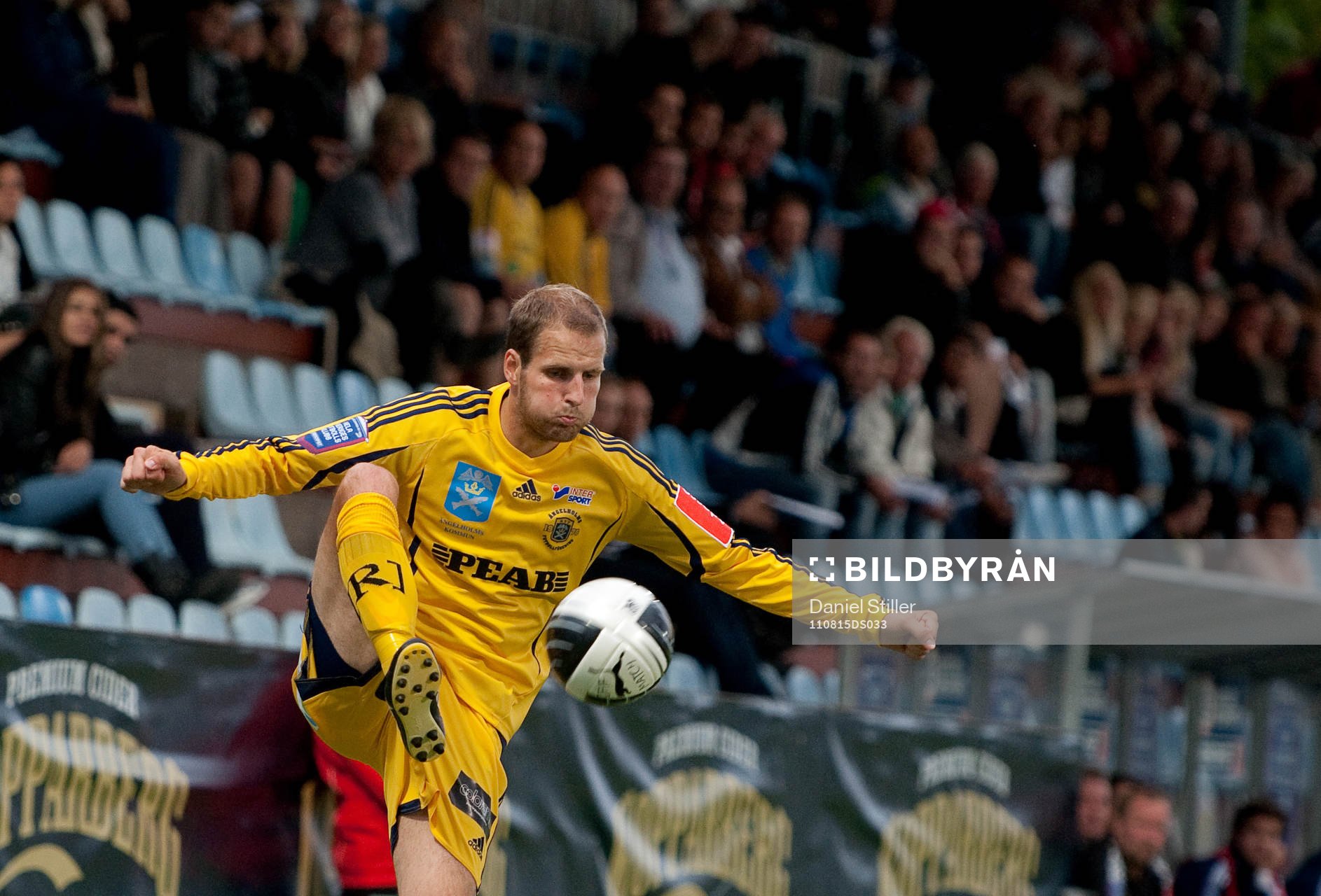 Mikael Dahlgren