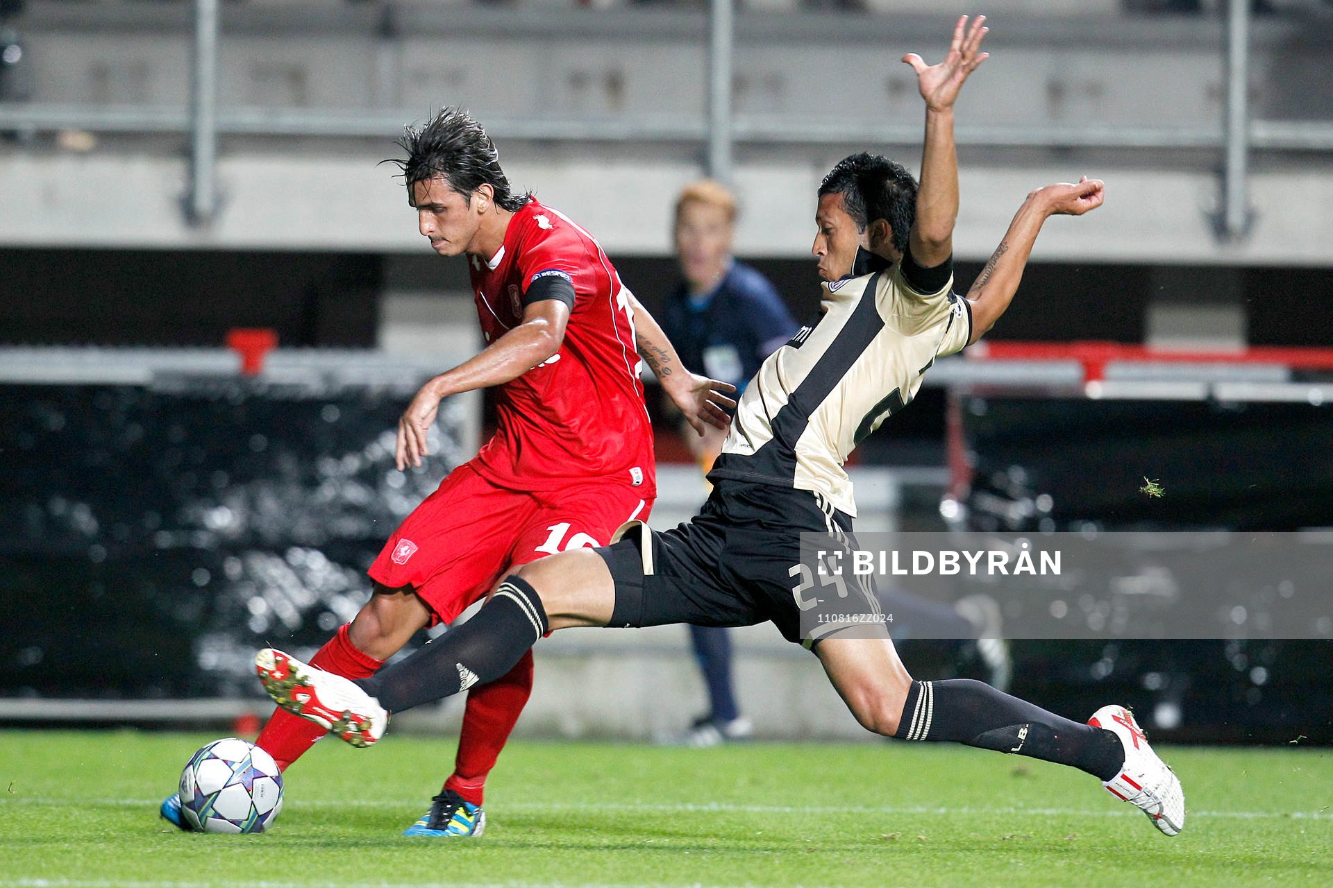 Bryan Ruiz, Twente och Ezequiel Garay, Benfica