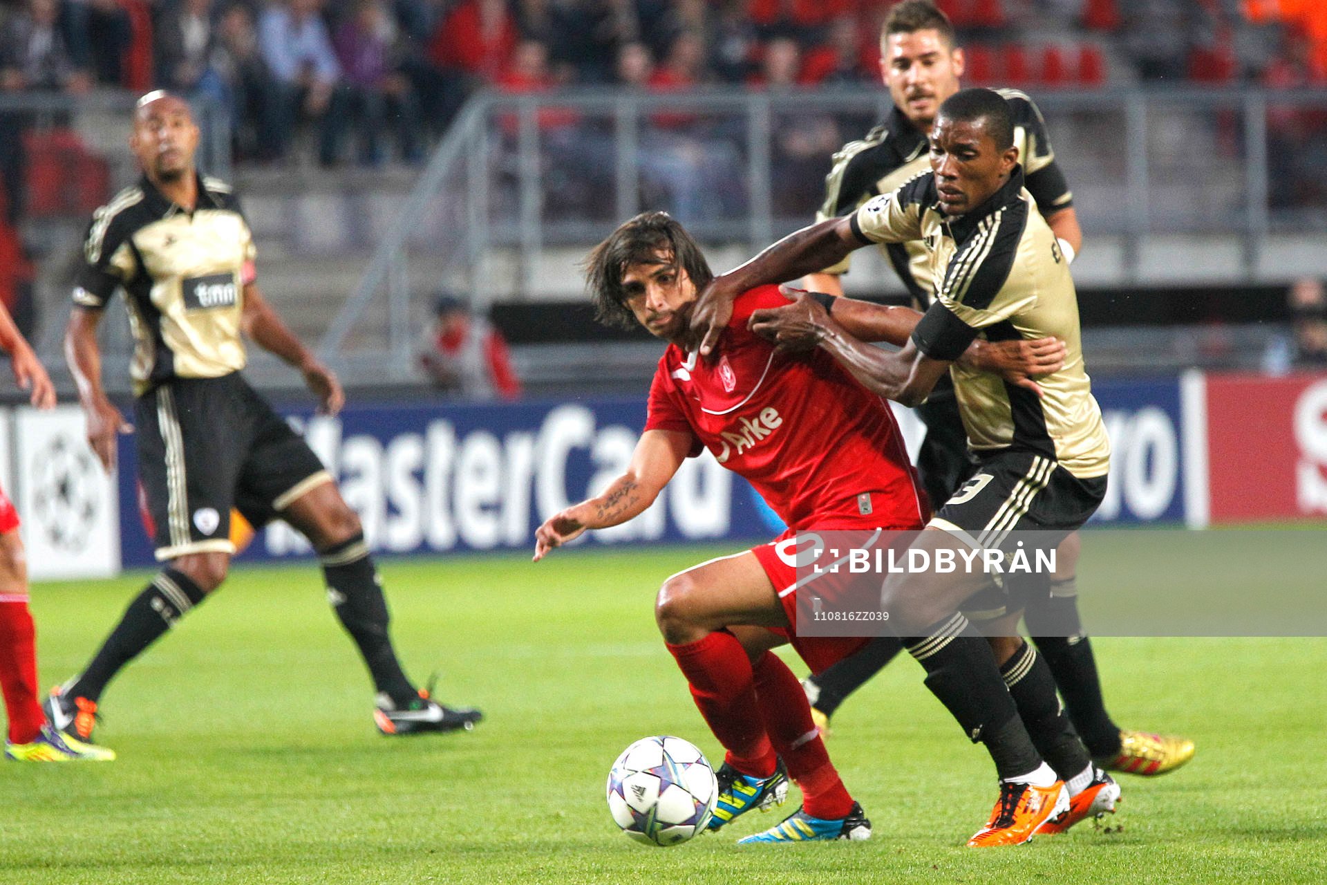 Bryan Ruiz, Twente och Emerson, Benfica