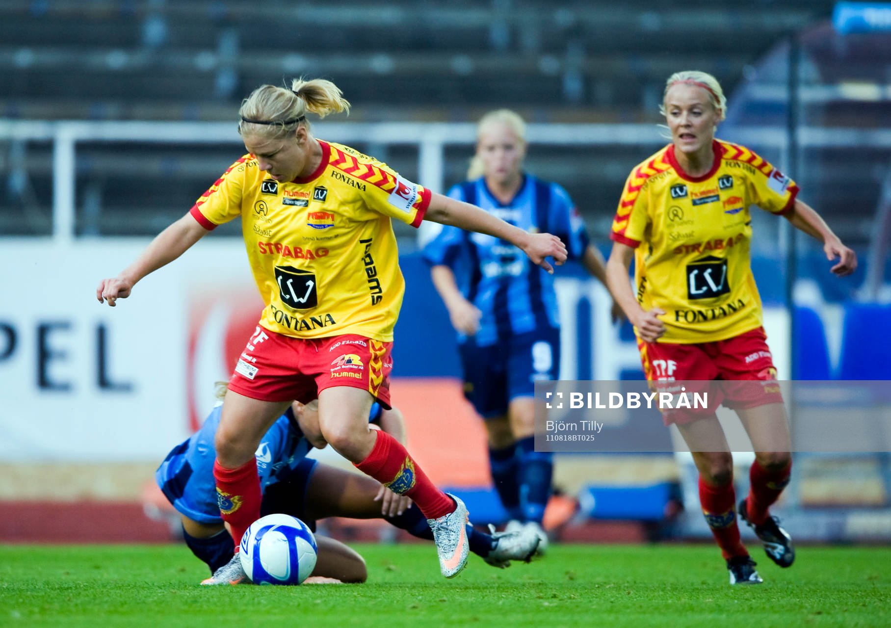  Katrin Schmidt och Josefine Öqvist,  Tyresö.