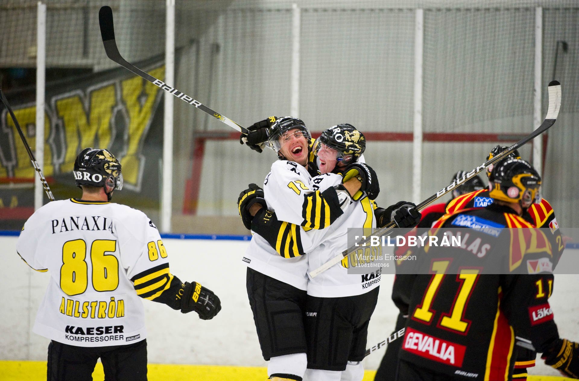 Patrik Nemeth och Joakim Nordström, AIK  (Jubel)