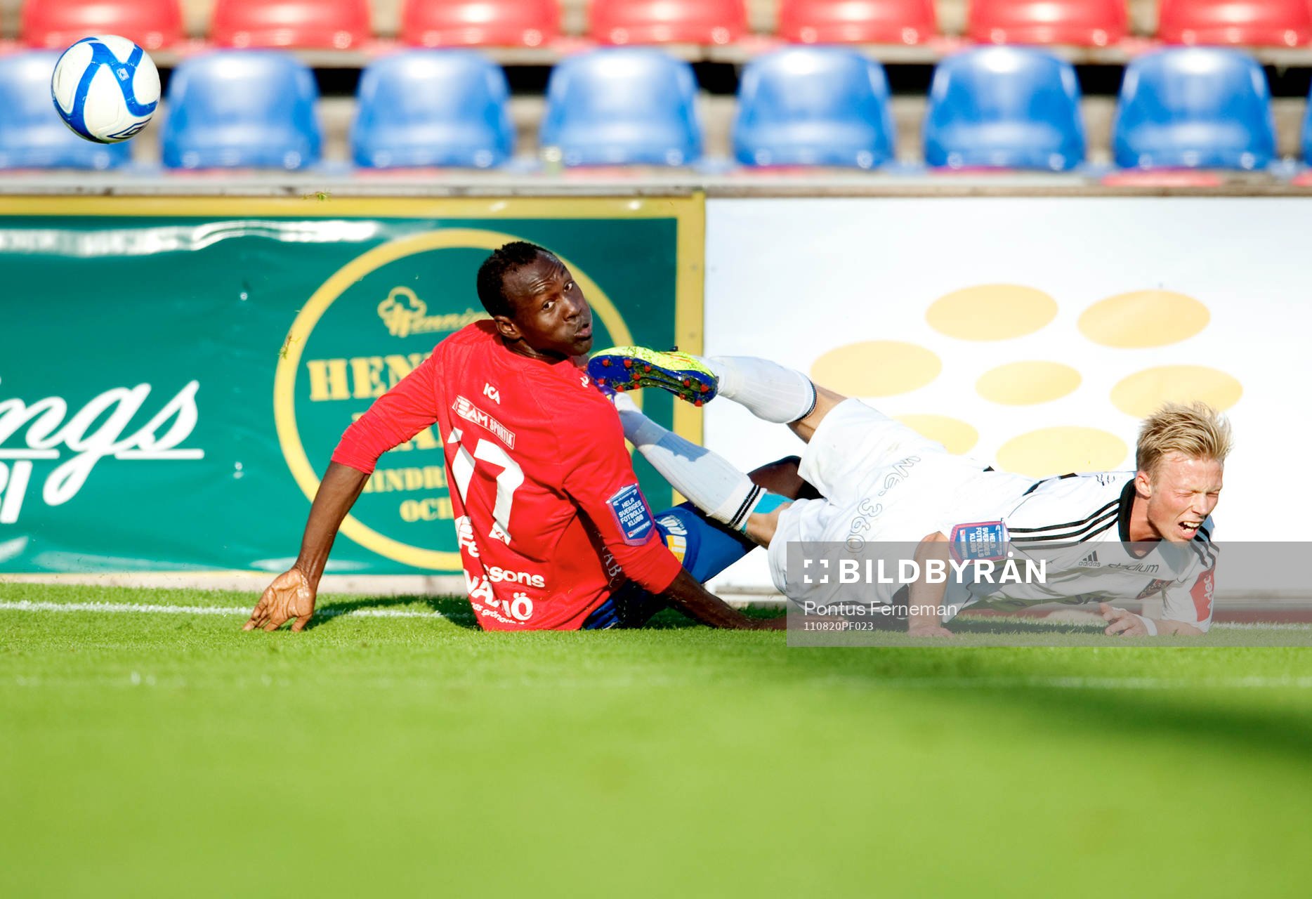 Oliver Karekezi, Öster, Pontus Åsbrink, Brommapojkarna