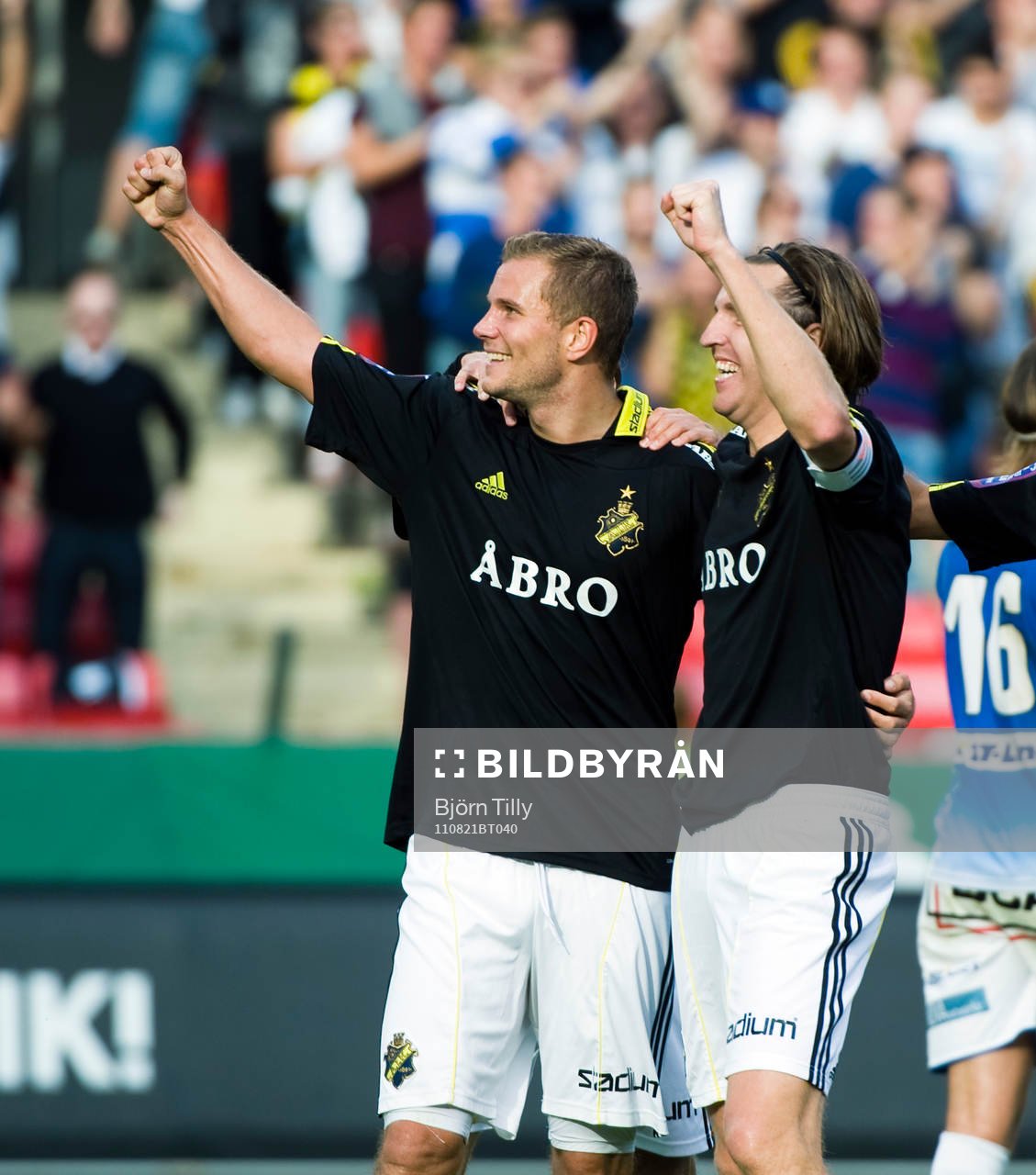Robert Åhman-Persson och Nils-Eric Johansson, AIK, jubel
