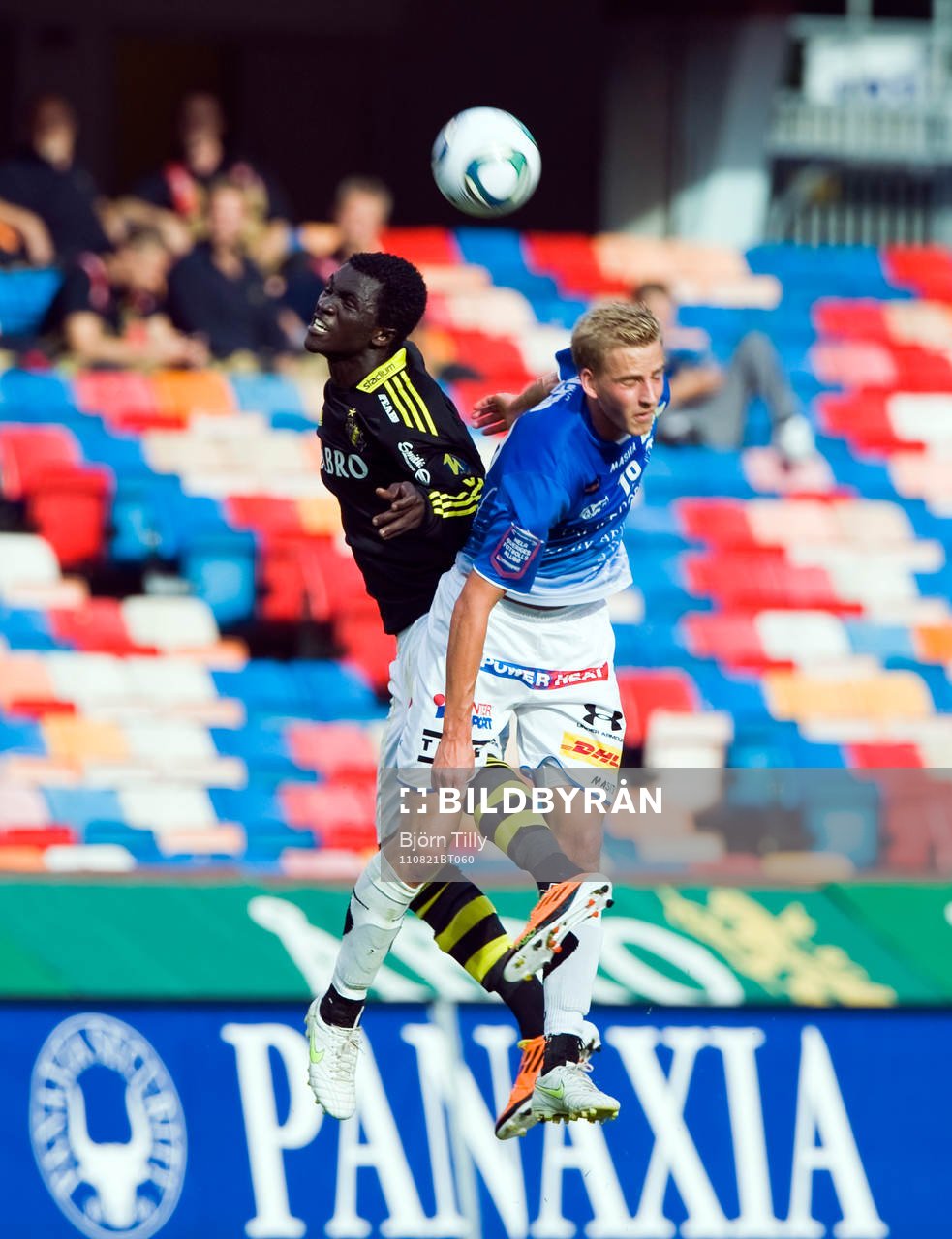 Kwame Karikari, AIK och Viktor Svensson, Trelleborg