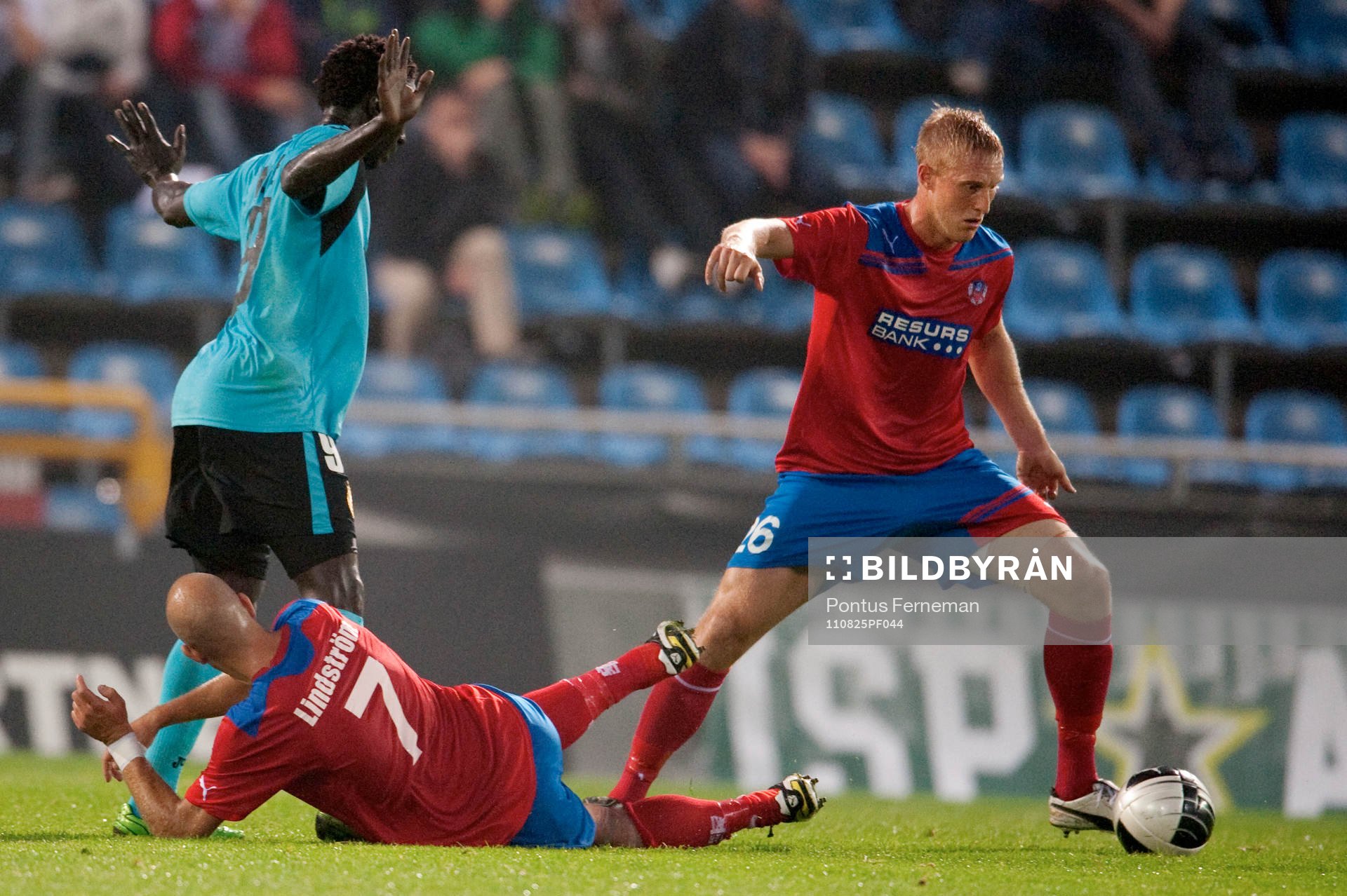 Christian Benteke, Standard Liege, Mattias Lindström,