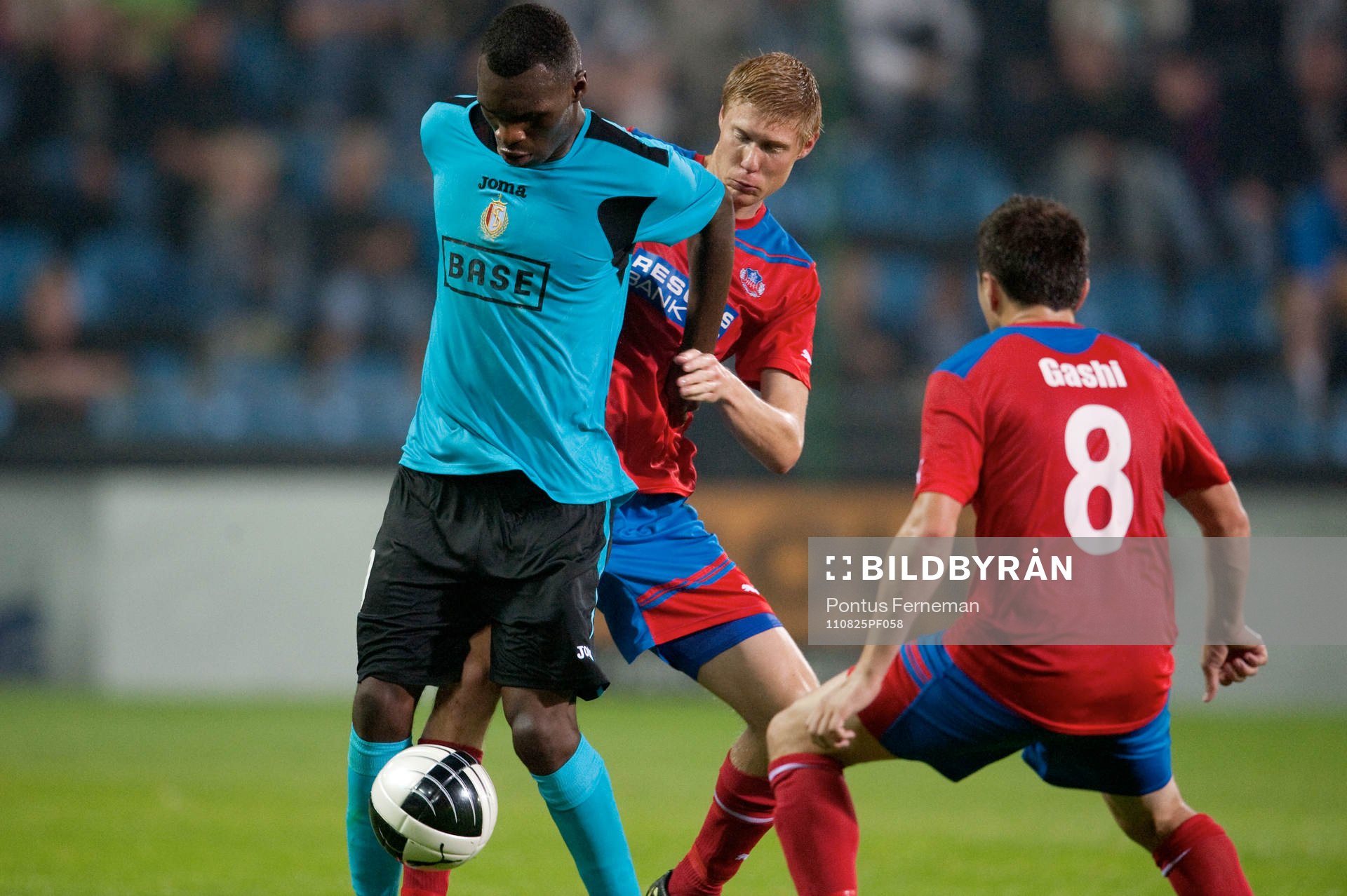 Christian Benteke, Standard Liege, Markus Holgersson,