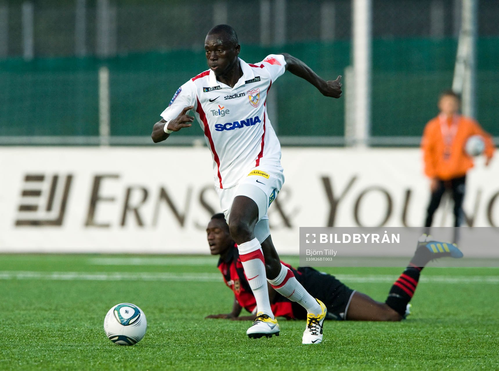 Saihou Jagne, Brommapojkarna och Mohammed Mbye, Assyriska