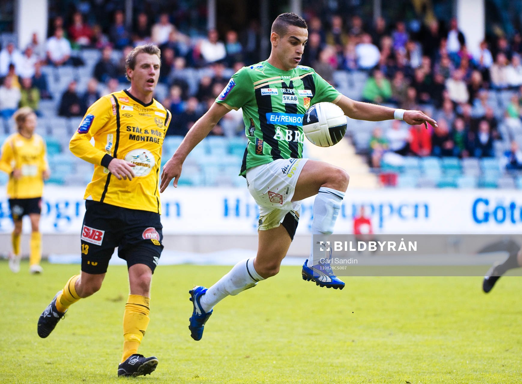 Mervan Celik, Gais