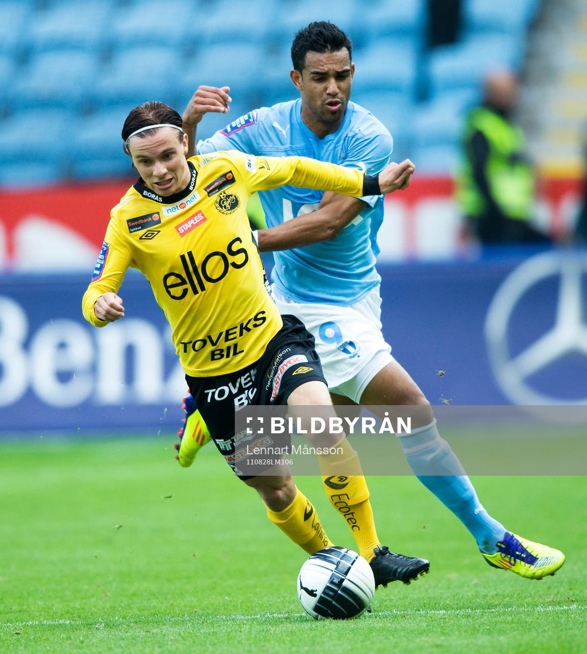 Niklas Hult, Elfsborg jagas av Wilton Figueiredo, Malmö