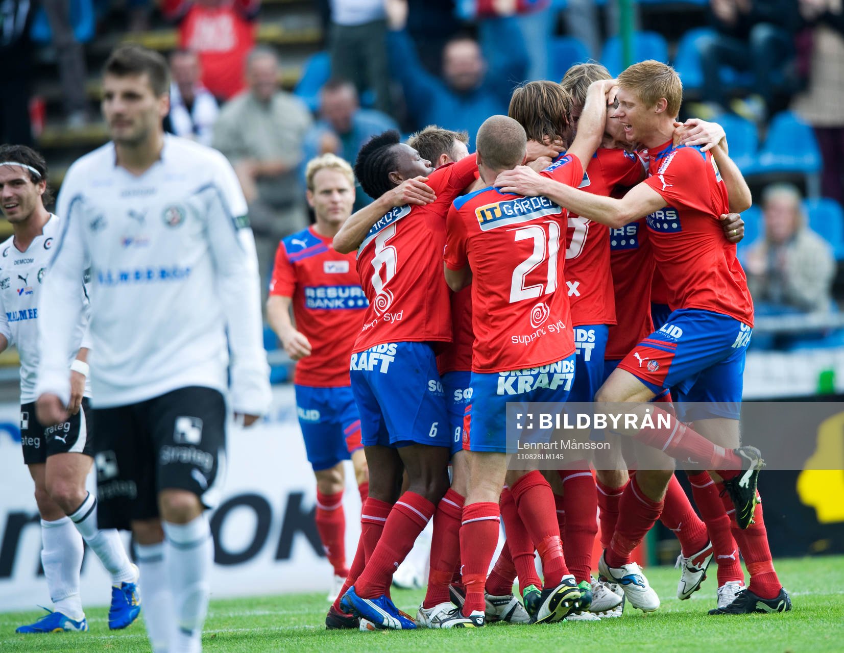 1-0 Hannu Patronen, Helsingborg, med ett drömmål. Jubel