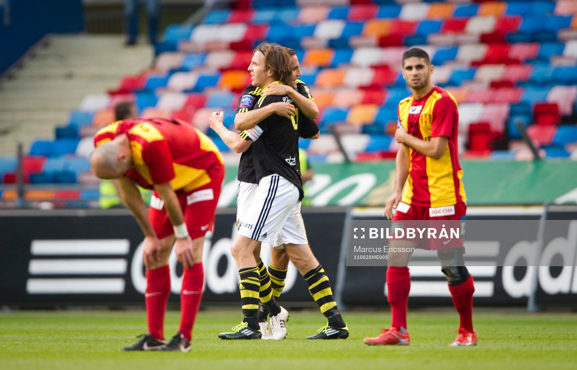 Depp i Syrianska när AIK firar sin seger