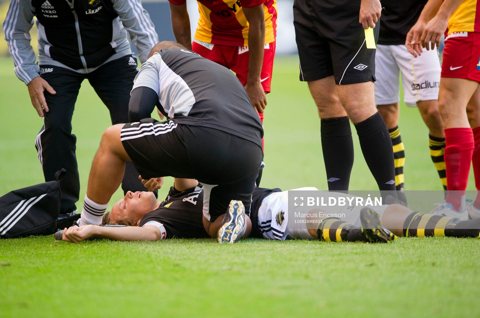 Viktor Lundberg, AIK sparkas ned