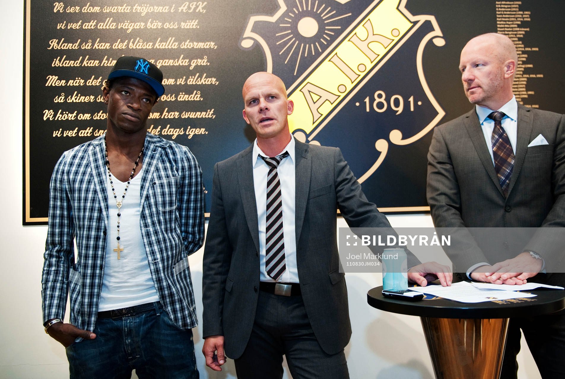 Mohamed Bangura lämnar AIK för Celtic. Jens Andersson,