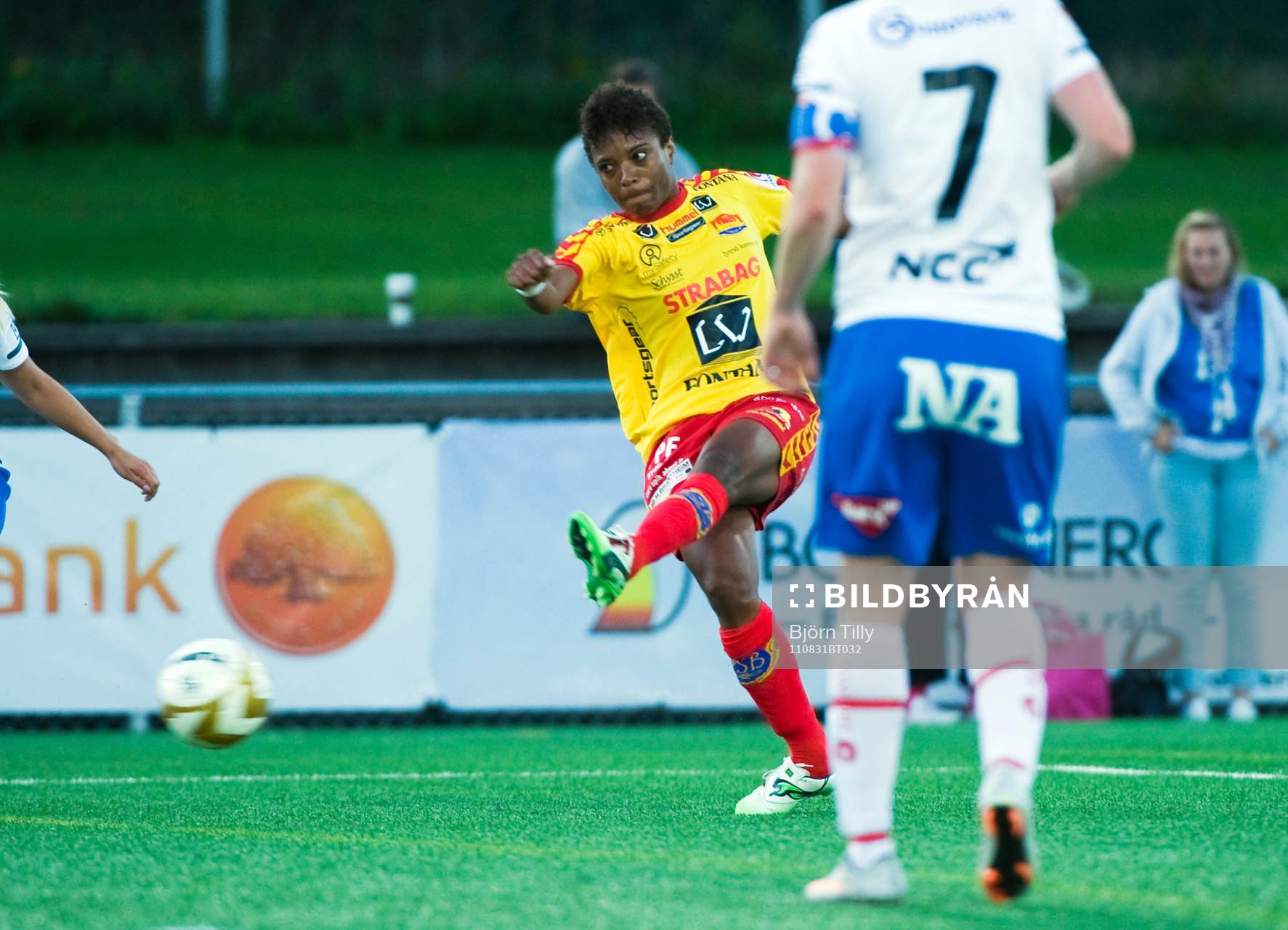 Elaine Estrella Moura,Tyresö
