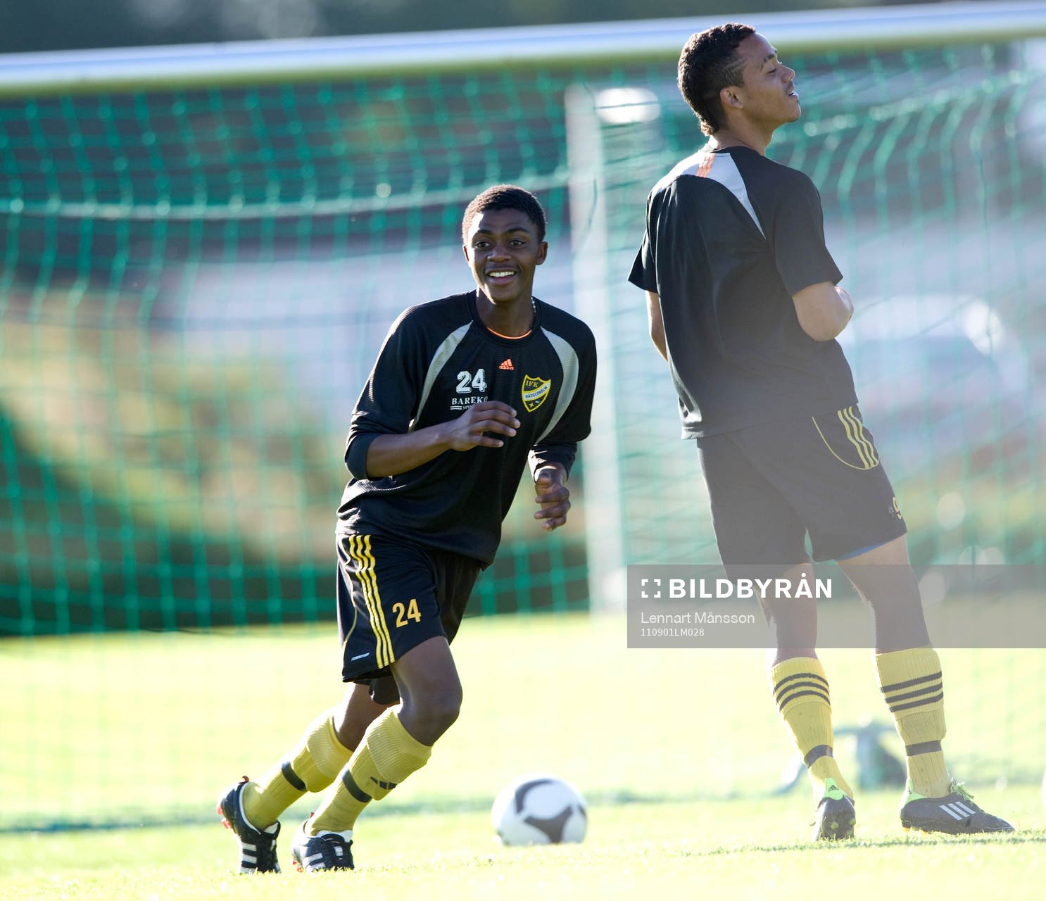  Chadley Jacobs och Sandile Hadebe, två sydafrikaner från Stars of Afrika, tränade första gången med IFK.