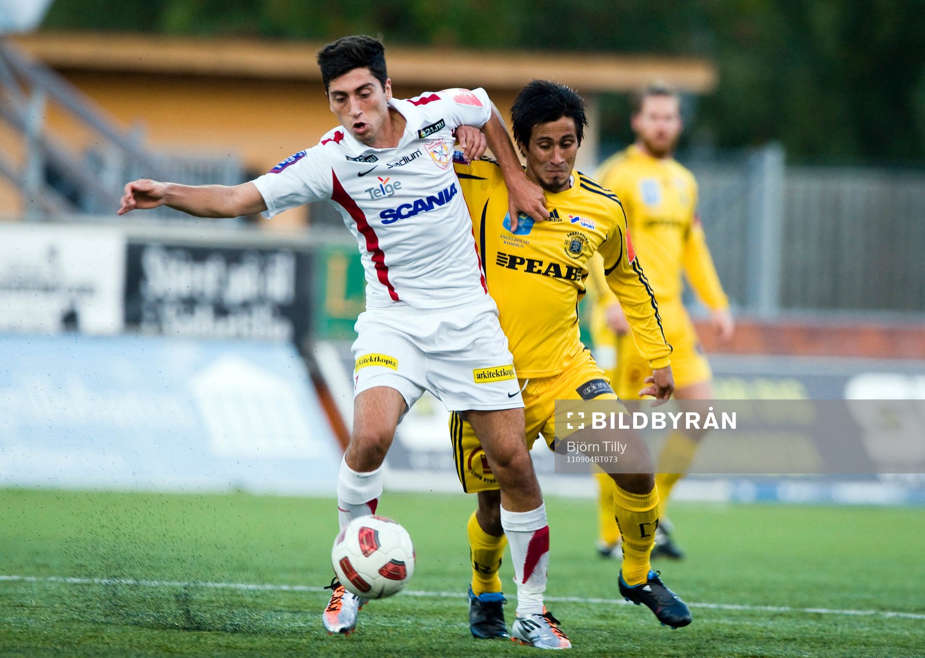 Nahir Besara, Assyriska och Antonio Rojas, Ängelholm