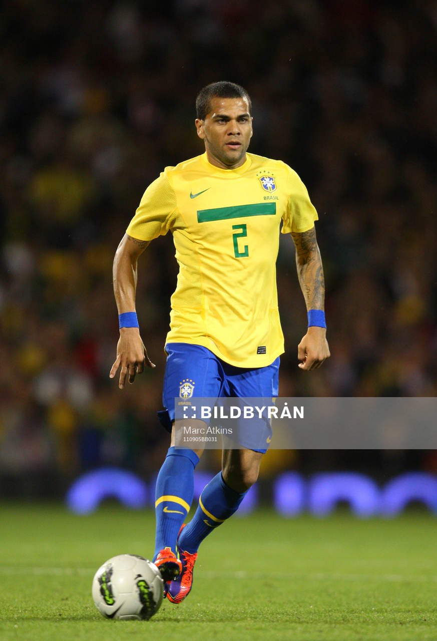 Daniel Alves, Brasilien