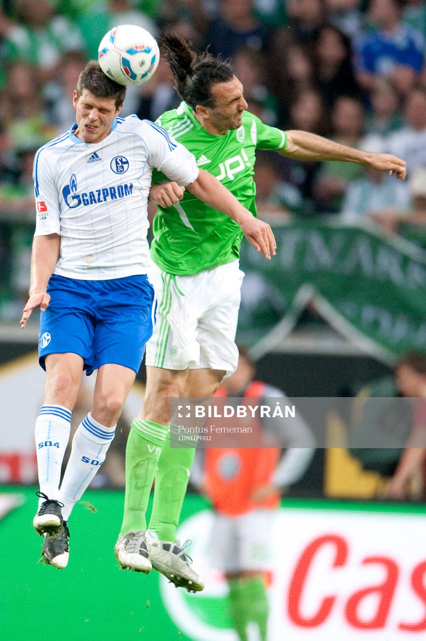 Klaas-Jan Huntelaar, Schalke, Sotirios Kyrgiakos, Wolfsburg