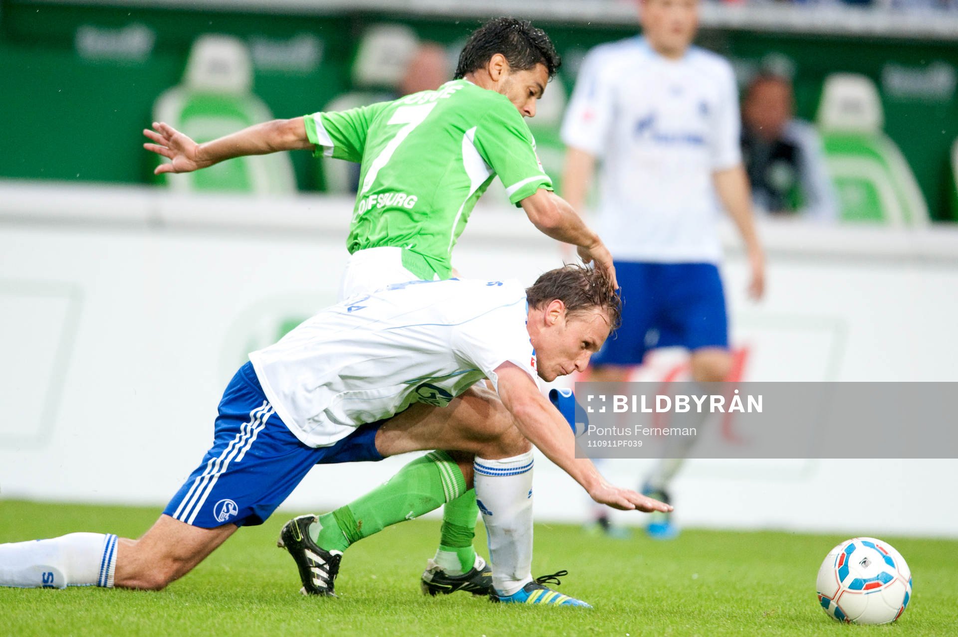   Jouse, Wolfsburg, Benedikt Höwedes, Schalke.
