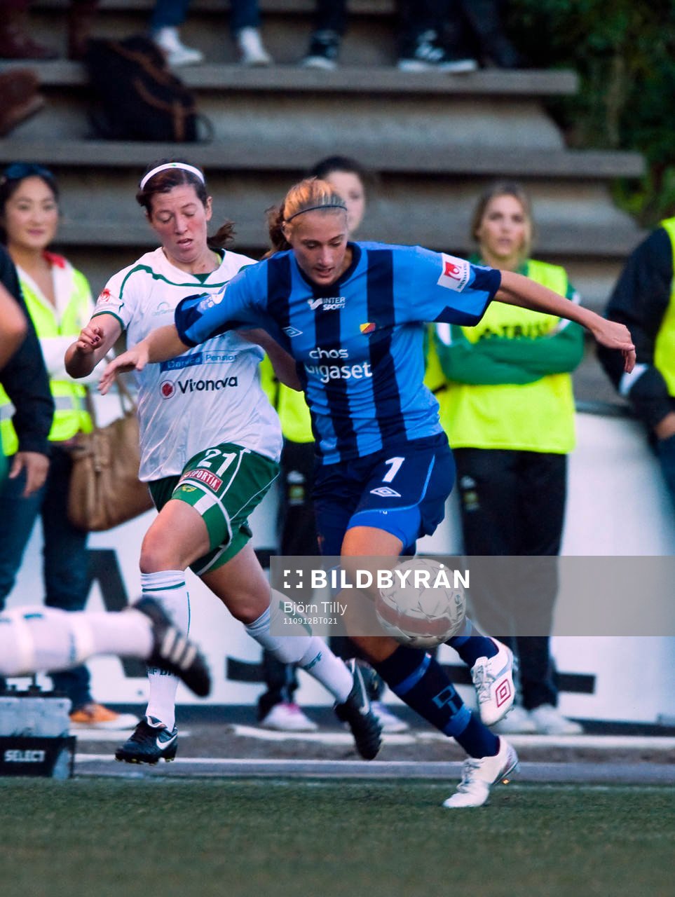  Kathleen E Kelly, Hammarby och Matilda Rosqvist, Djurgården.