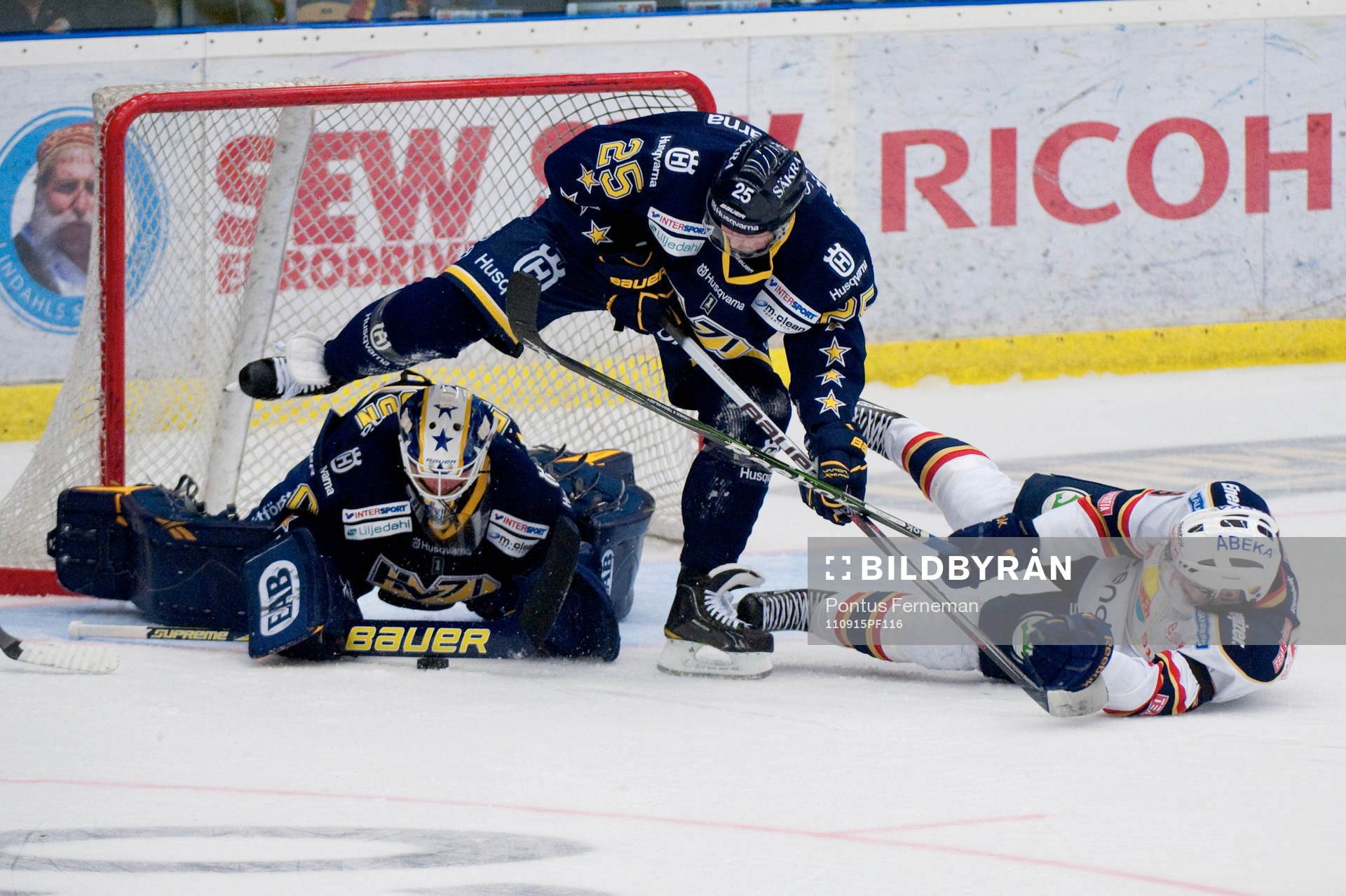 Daniel Larsson, målvakt,  Hv71, Mattias Karlsson, Hv71,