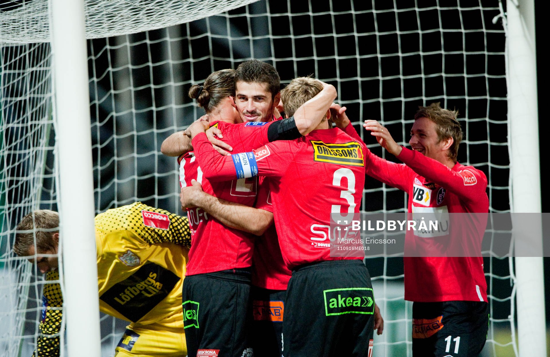  Jubel i Landskrona efter 1-0 av Fredrik Liverstam